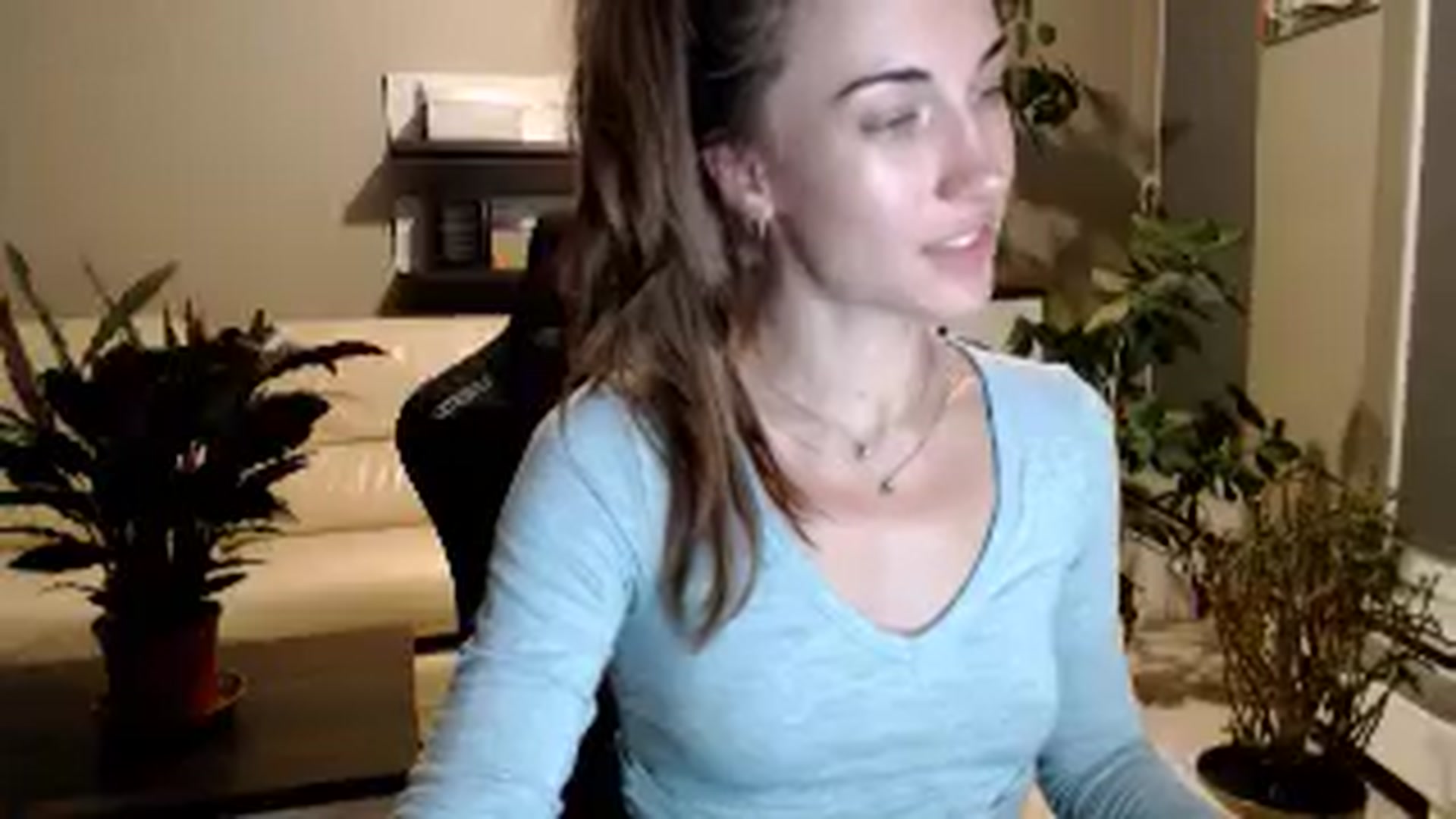 Gallery image thumbnail from GalaxyAnisia's myfreecams stream on, 07/10/2025, 24:00 image 19 of 20