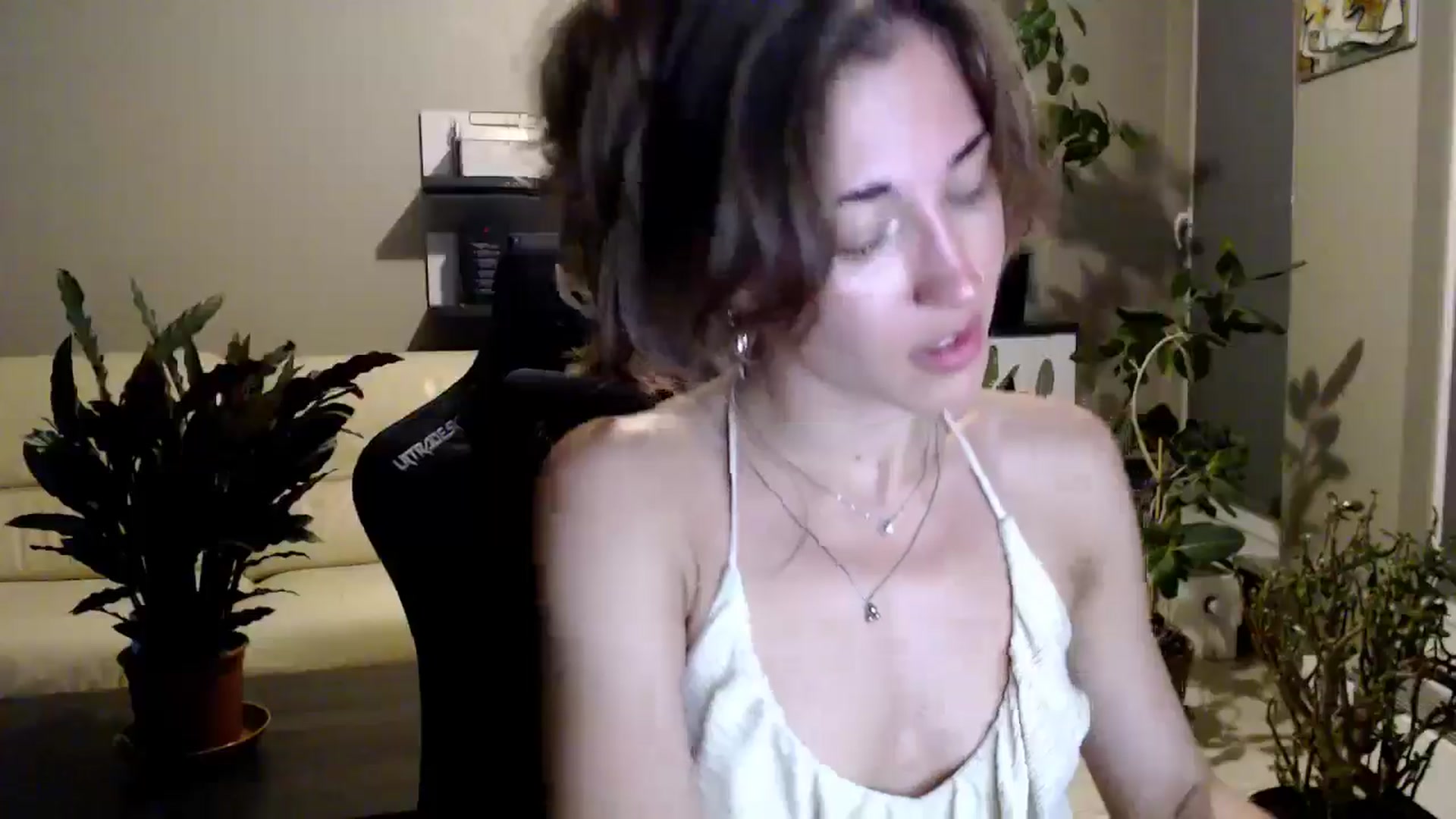 Gallery image thumbnail from GalaxyAnisia's myfreecams stream on, 07/14/2025, 23:22 image 10 of 20