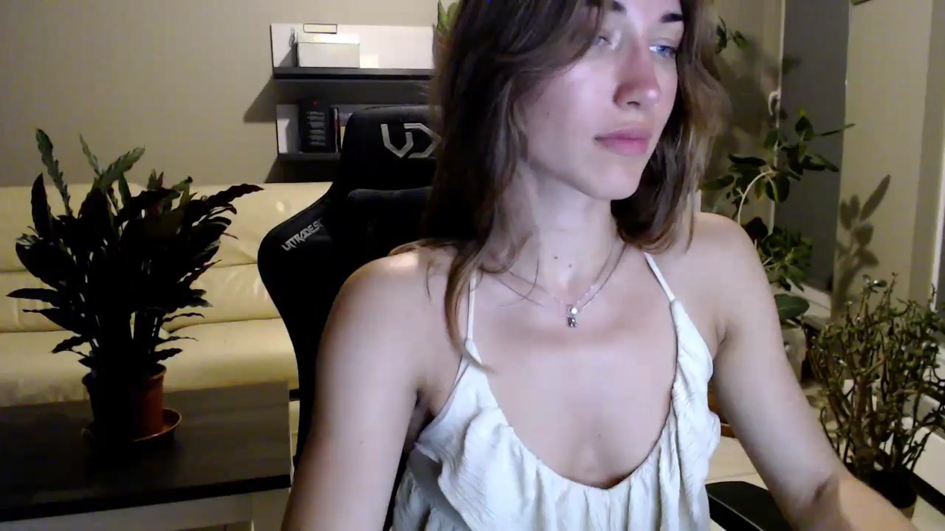 Gallery image thumbnail from GalaxyAnisia's myfreecams stream on, 07/14/2025, 23:22 image 20 of 20