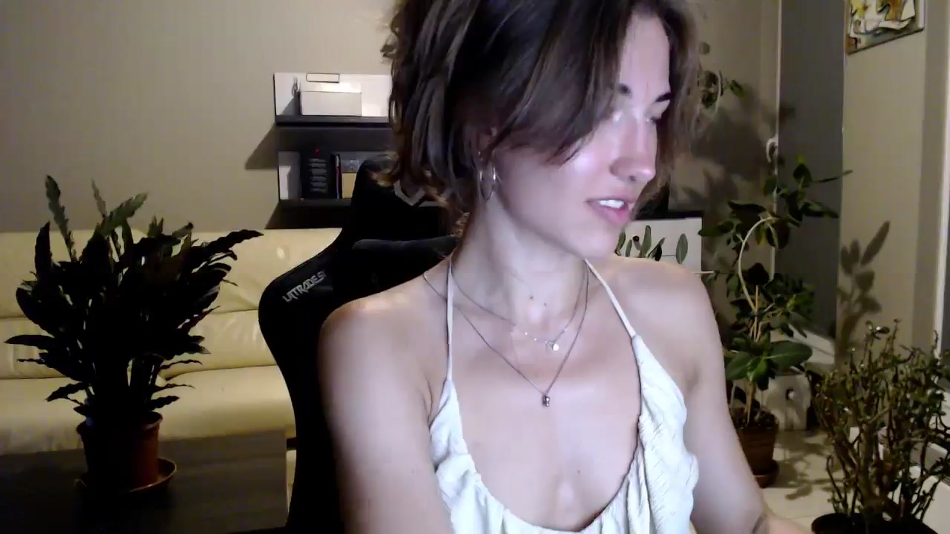 Gallery image thumbnail from GalaxyAnisia's myfreecams stream on, 07/14/2025, 23:22 image 11 of 20