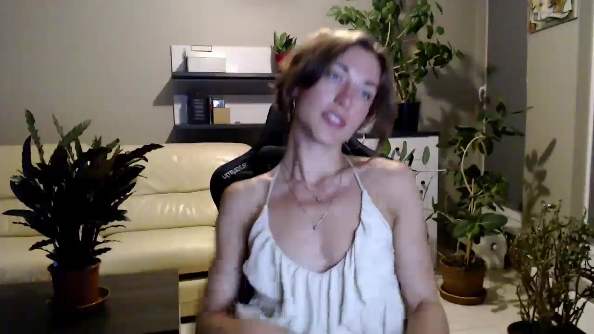 Gallery image thumbnail from GalaxyAnisia's myfreecams stream on, 07/14/2025, 23:22 image 7 of 20
