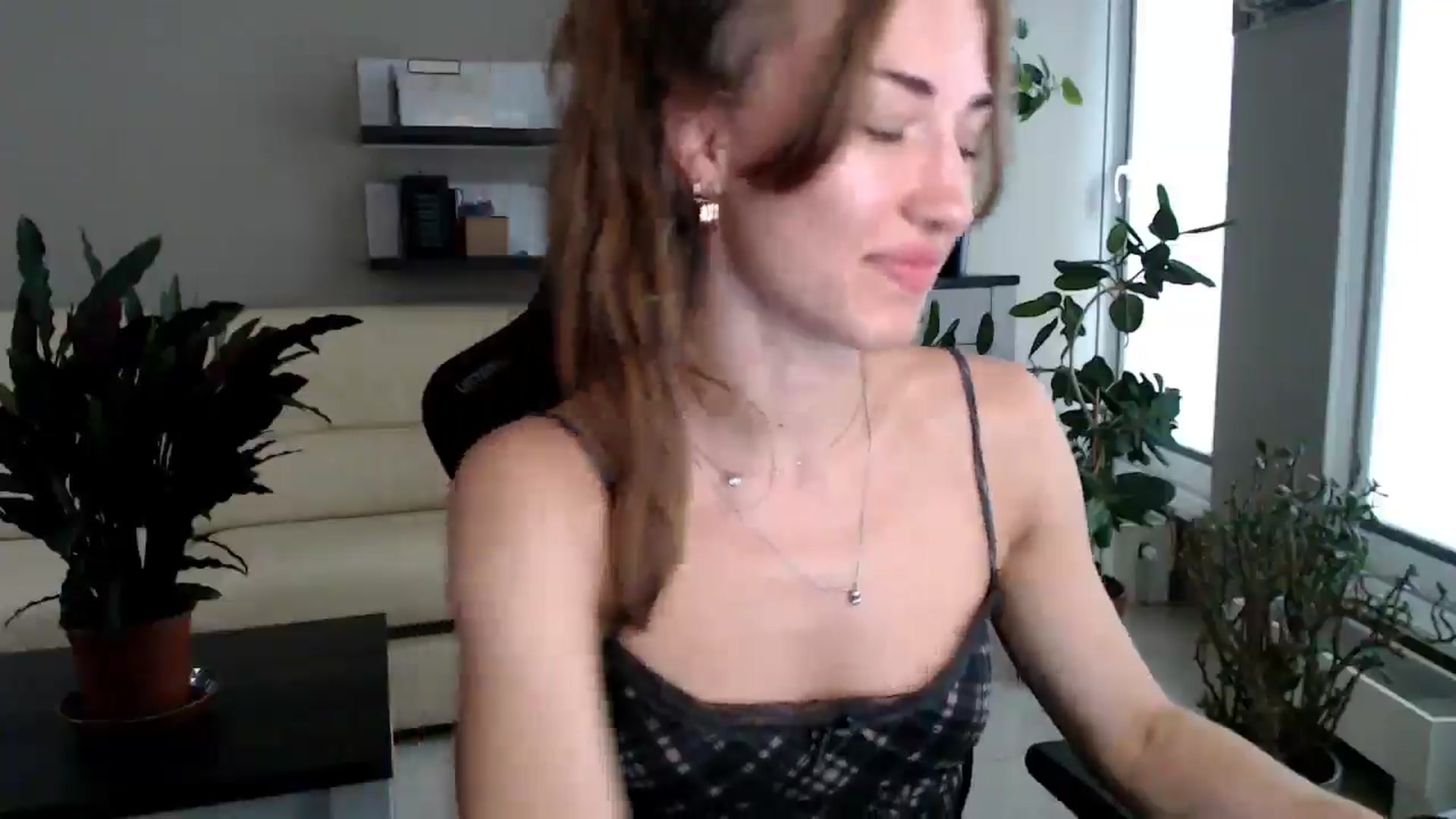 Gallery image thumbnail from GalaxyAnisia's myfreecams stream on, 07/16/2025, 16:17 image 18 of 20