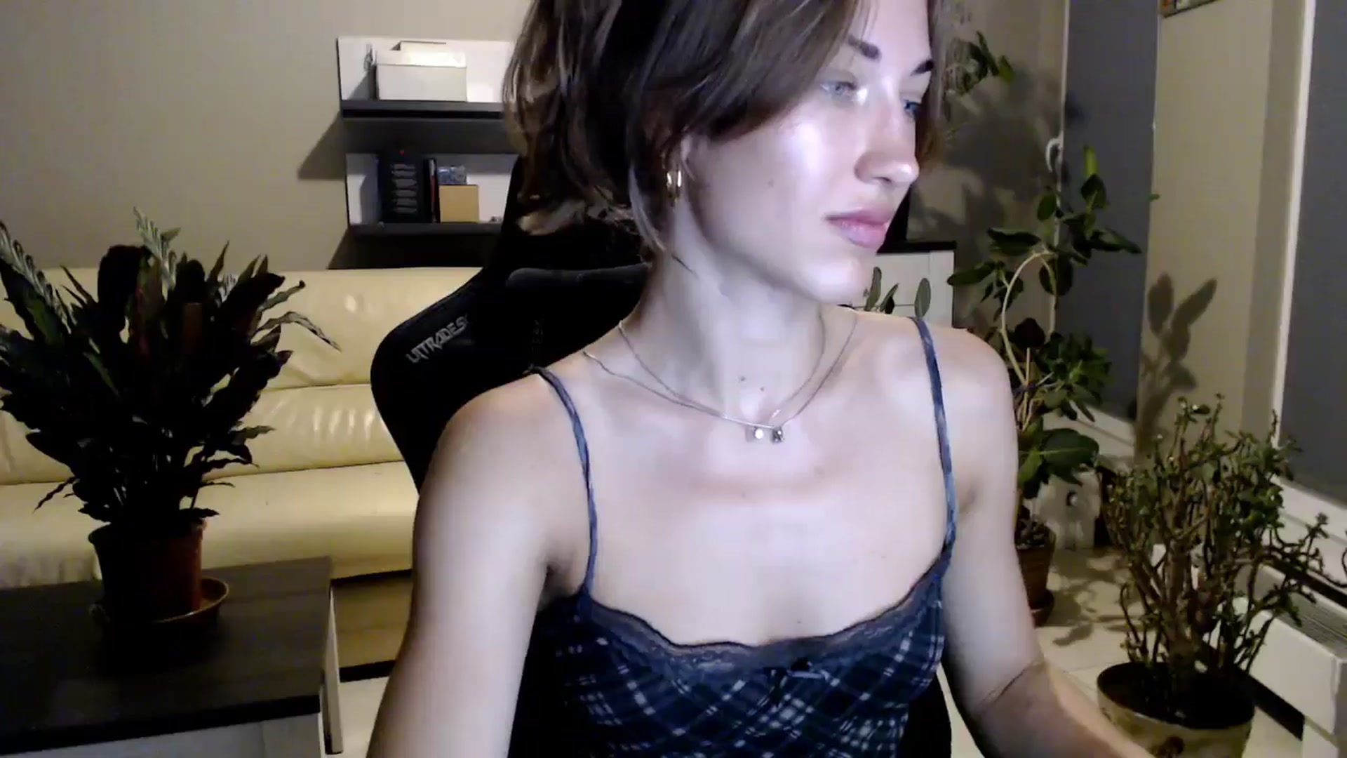 Gallery image thumbnail from GalaxyAnisia's myfreecams stream on, 07/22/2025, 19:45 image 13 of 20