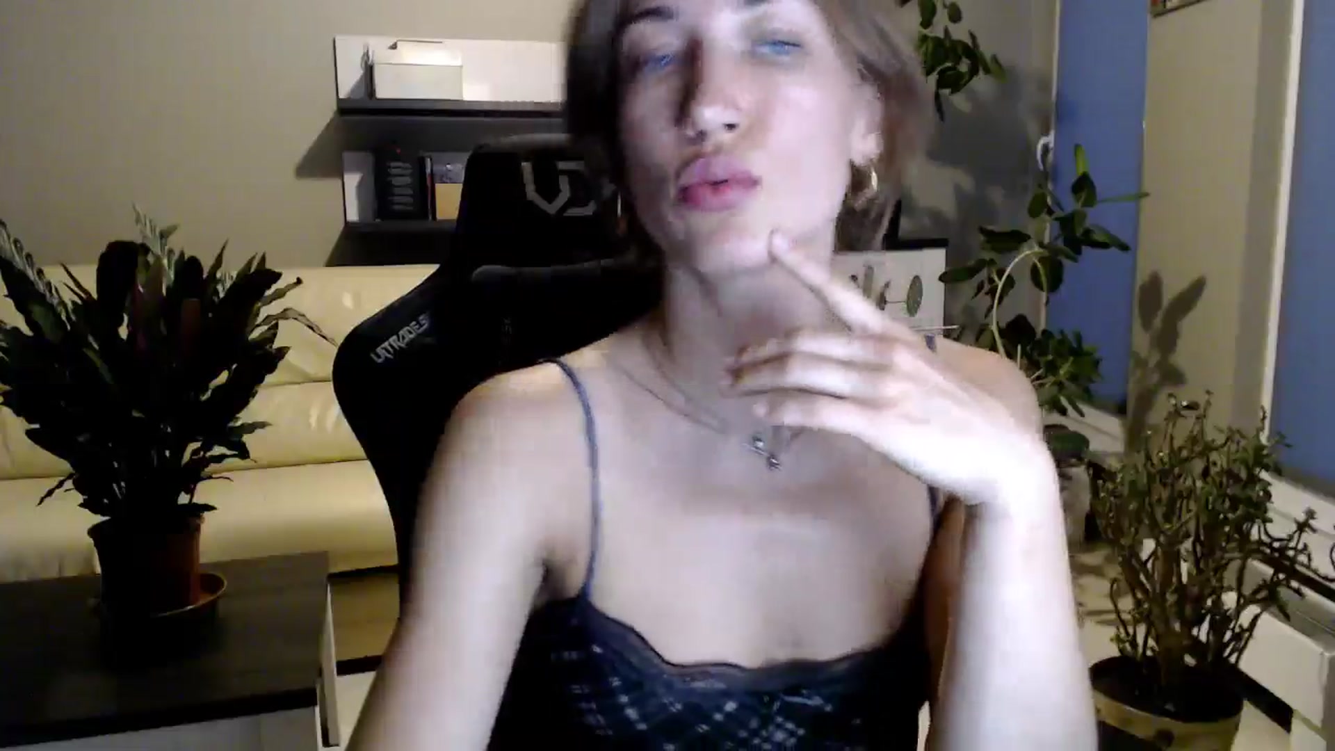 Gallery image thumbnail from GalaxyAnisia's myfreecams stream on, 07/22/2025, 19:45 image 7 of 20