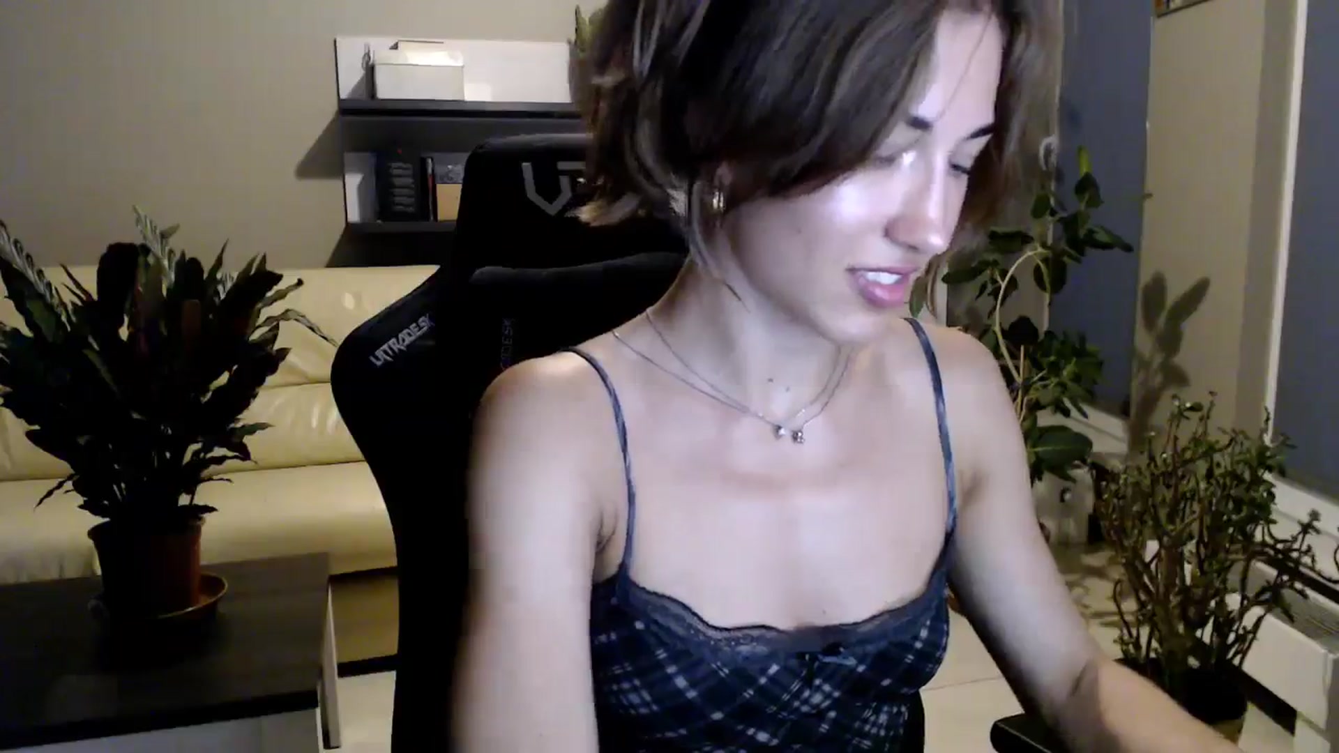 Gallery image thumbnail from GalaxyAnisia's myfreecams stream on, 07/22/2025, 19:45 image 10 of 20