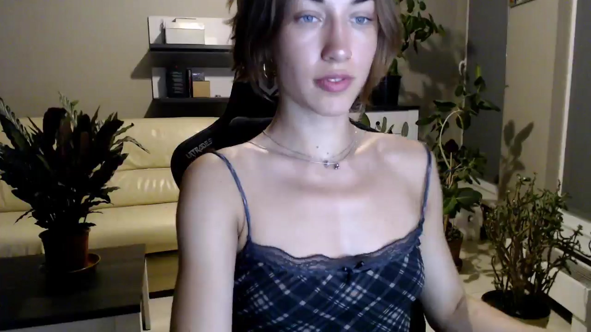 Gallery image thumbnail from GalaxyAnisia's myfreecams stream on, 07/22/2025, 19:45 image 16 of 20