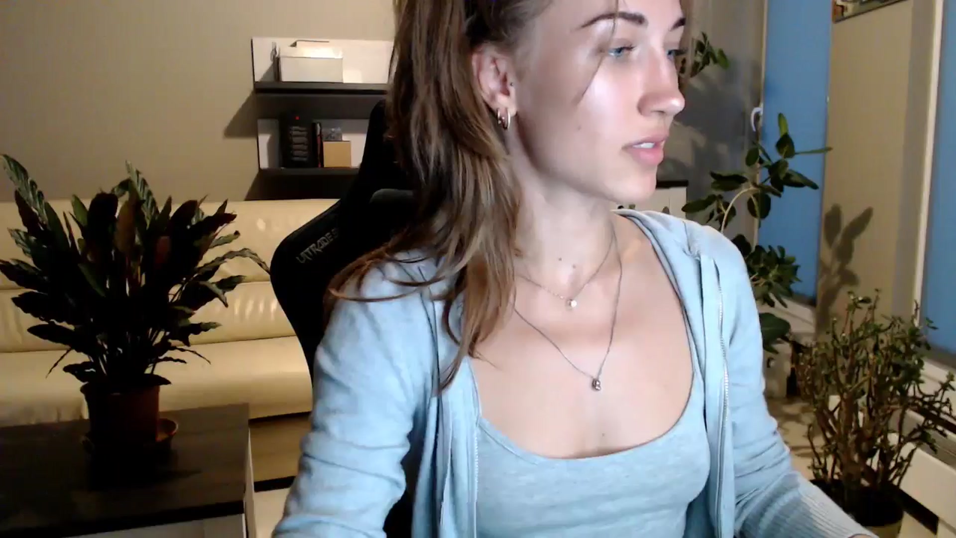 Gallery image thumbnail from GalaxyAnisia's myfreecams stream on, 07/23/2025, 20:13 image 10 of 20