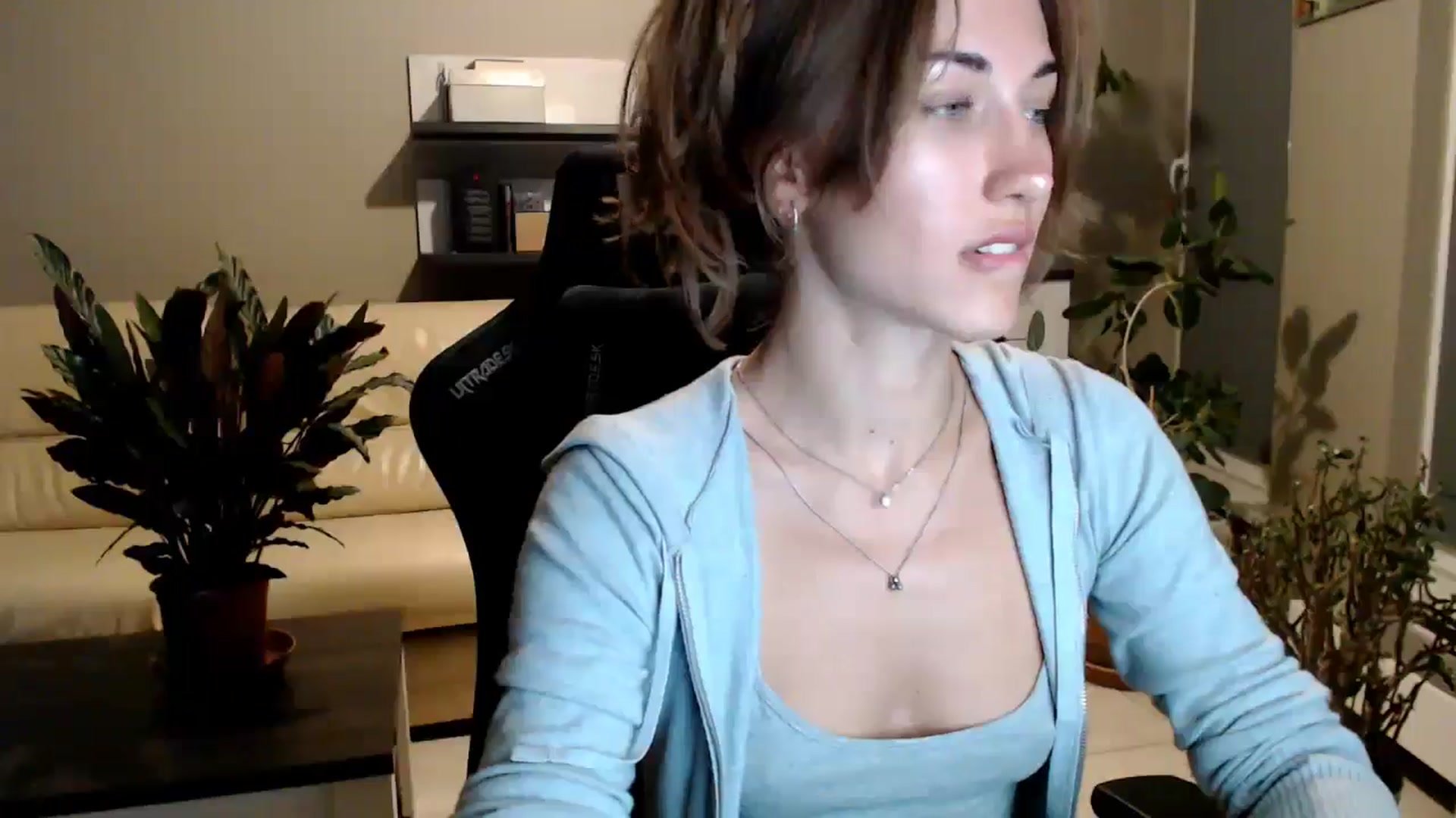 Gallery image thumbnail from GalaxyAnisia's myfreecams stream on, 07/23/2025, 20:13 image 15 of 20