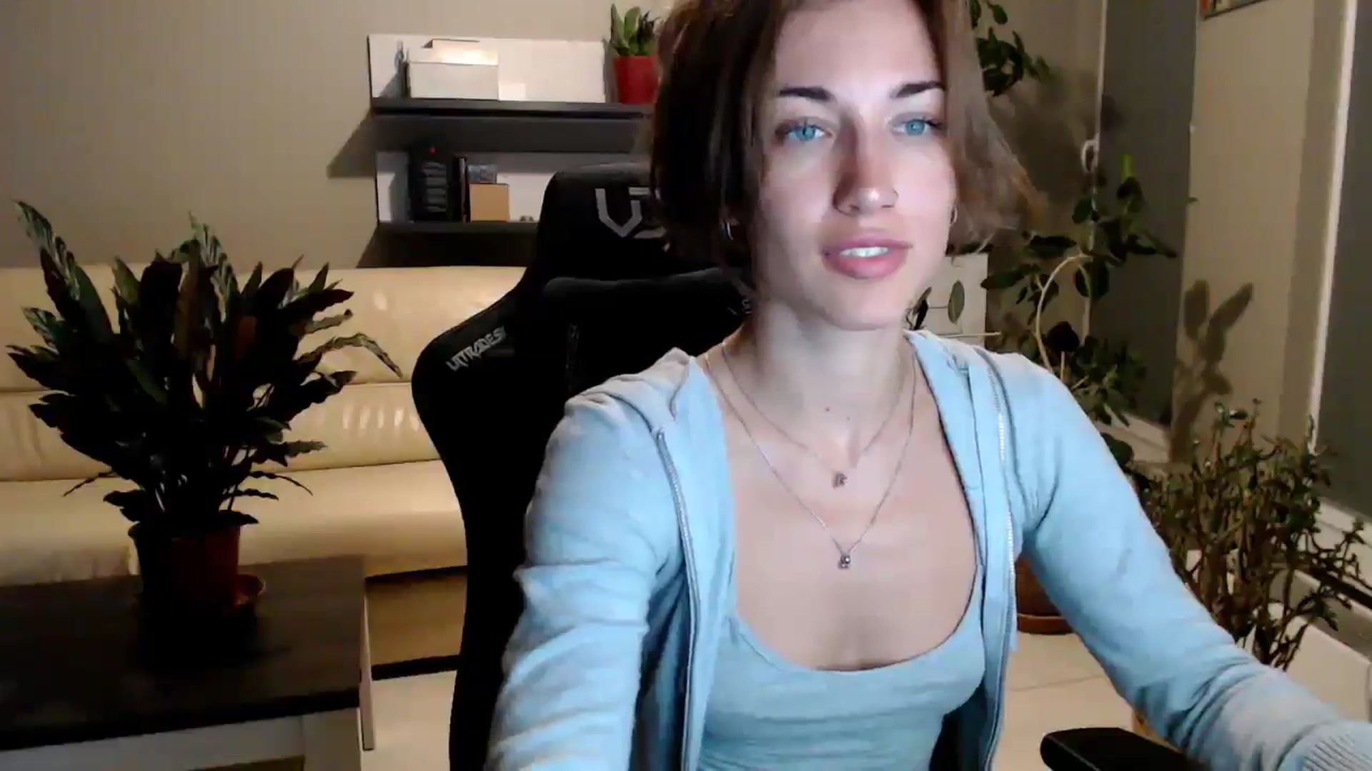 Gallery image thumbnail from GalaxyAnisia's myfreecams stream on, 07/23/2025, 22:06 image 10 of 20