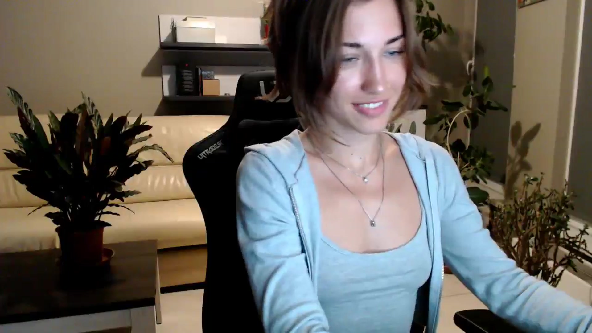 Gallery image thumbnail from GalaxyAnisia's myfreecams stream on, 07/23/2025, 22:06 image 8 of 20
