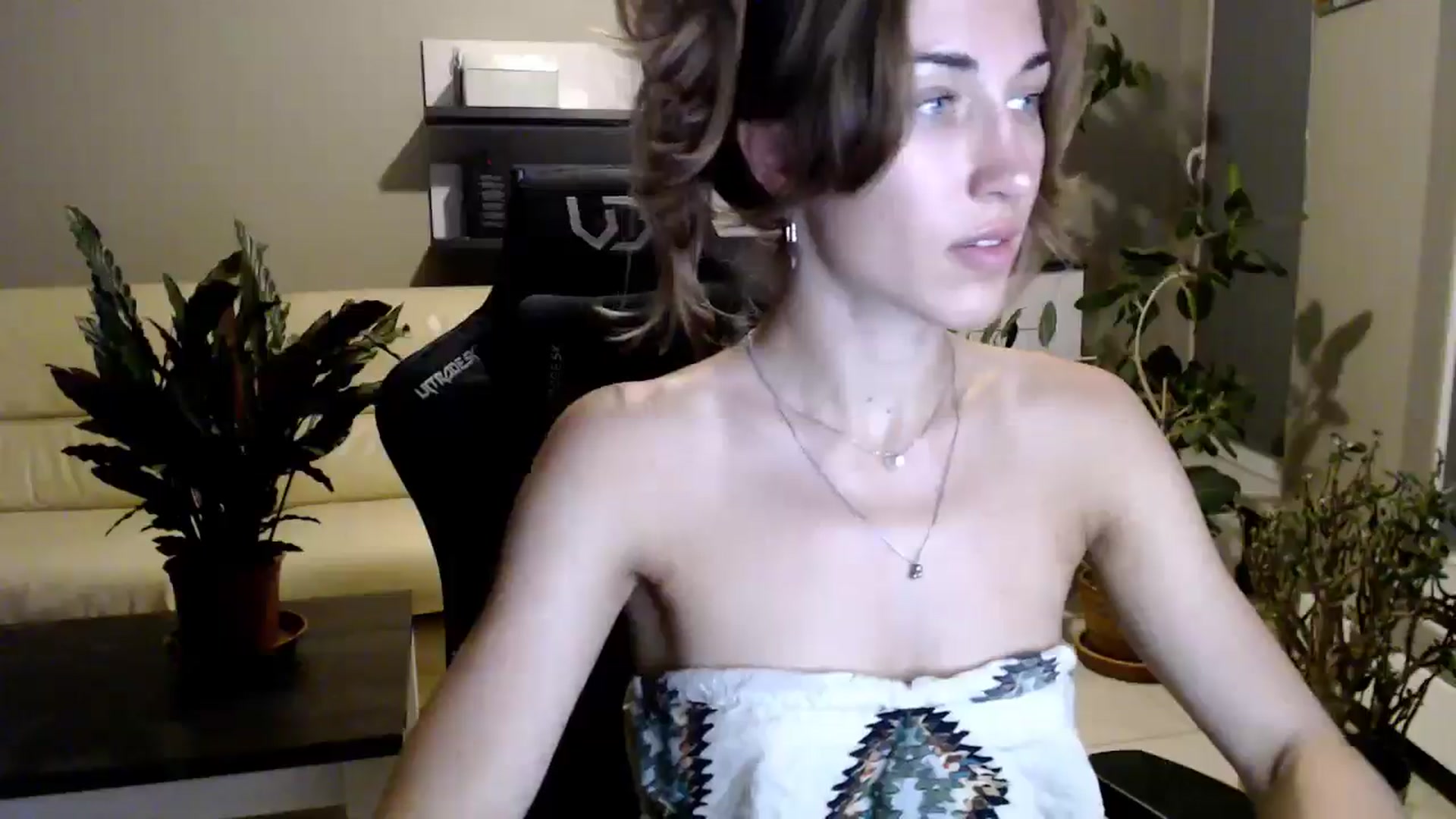 Gallery image thumbnail from GalaxyAnisia's myfreecams stream on, 07/26/2025, 20:05 image 6 of 20