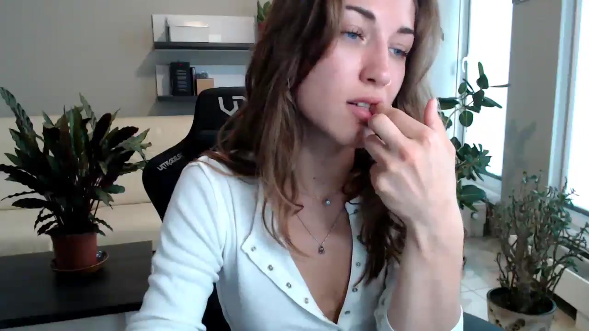 Gallery image thumbnail from GalaxyAnisia's myfreecams stream on, 07/28/2025, 17:24 image 5 of 20