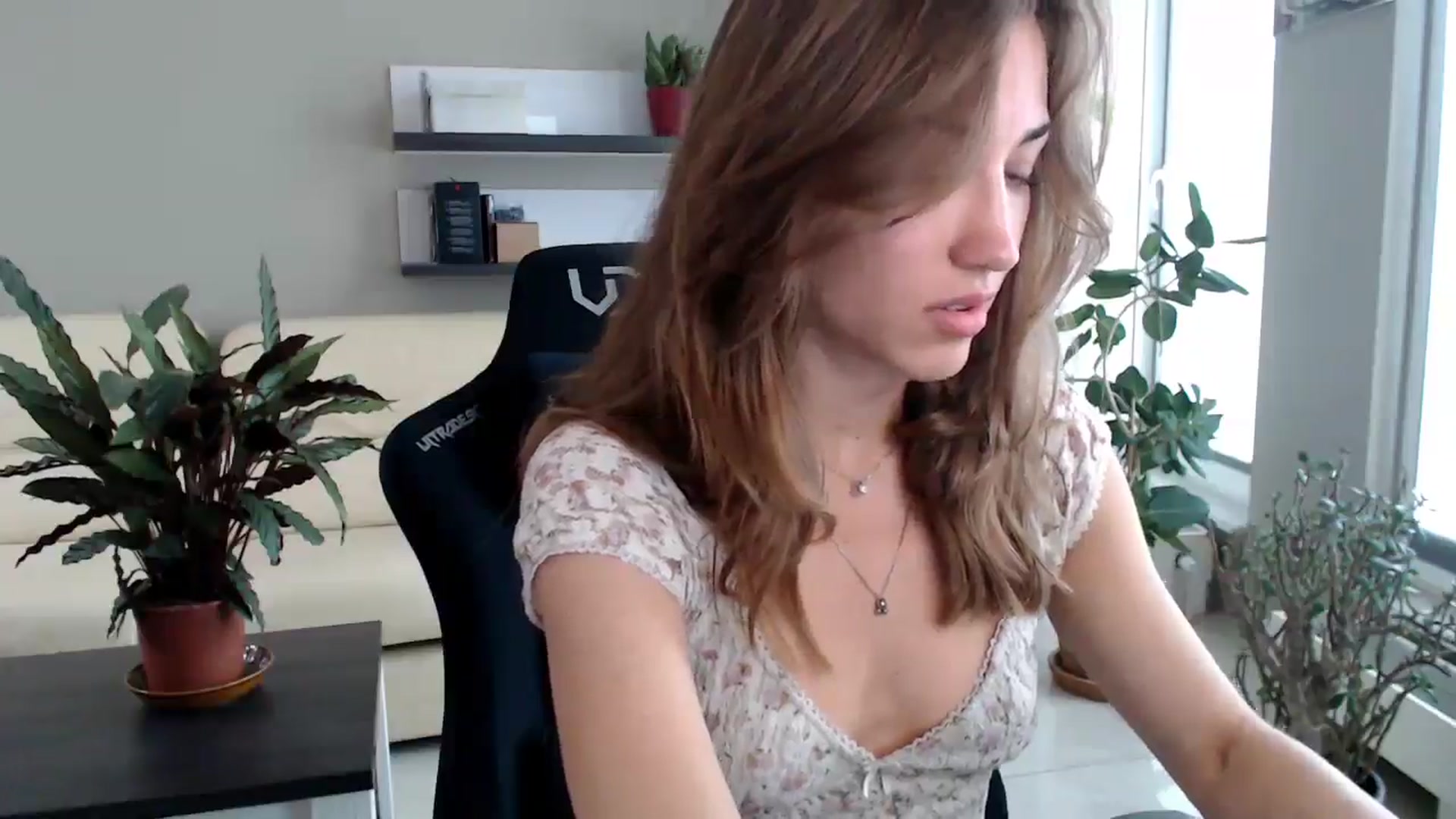 Gallery image thumbnail from GalaxyAnisia's myfreecams stream on, 07/29/2025, 13:56 image 4 of 20