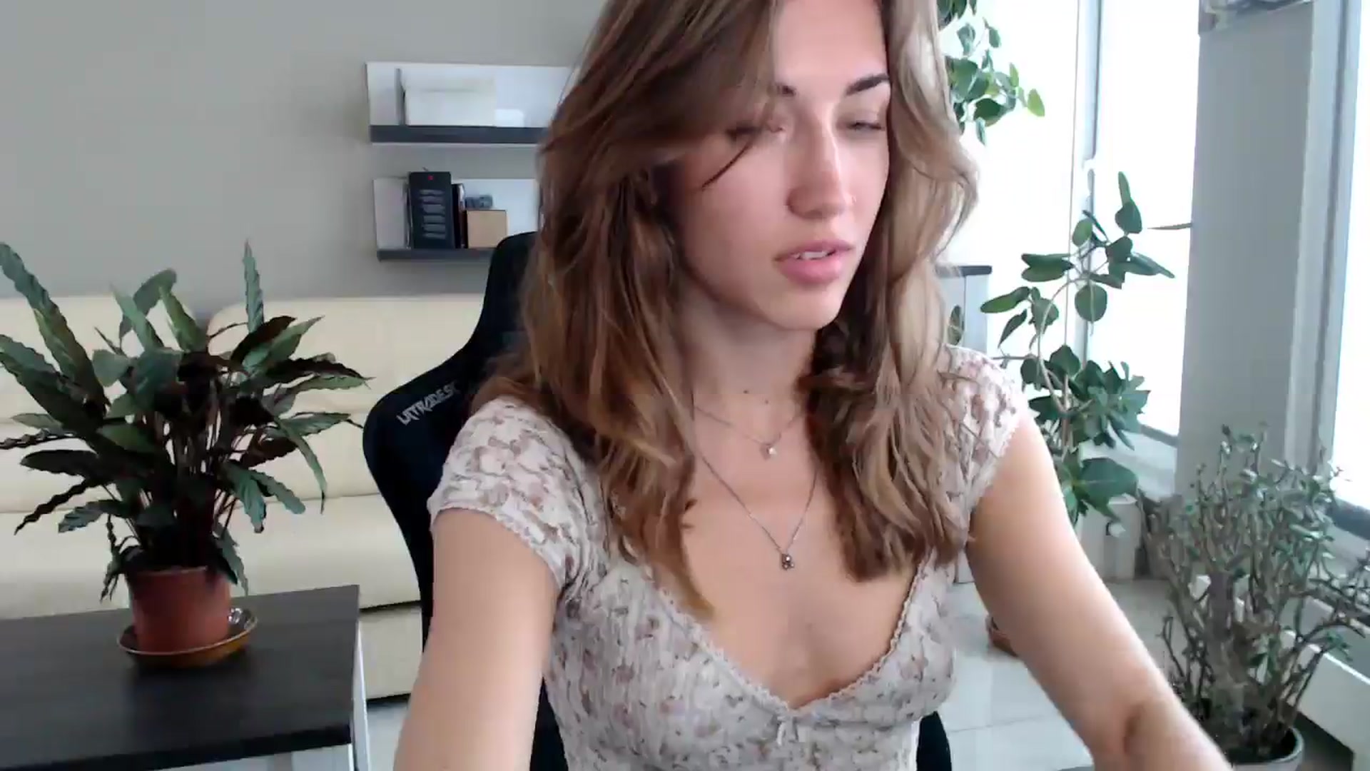 Gallery image thumbnail from GalaxyAnisia's myfreecams stream on, 07/29/2025, 13:56 image 3 of 20