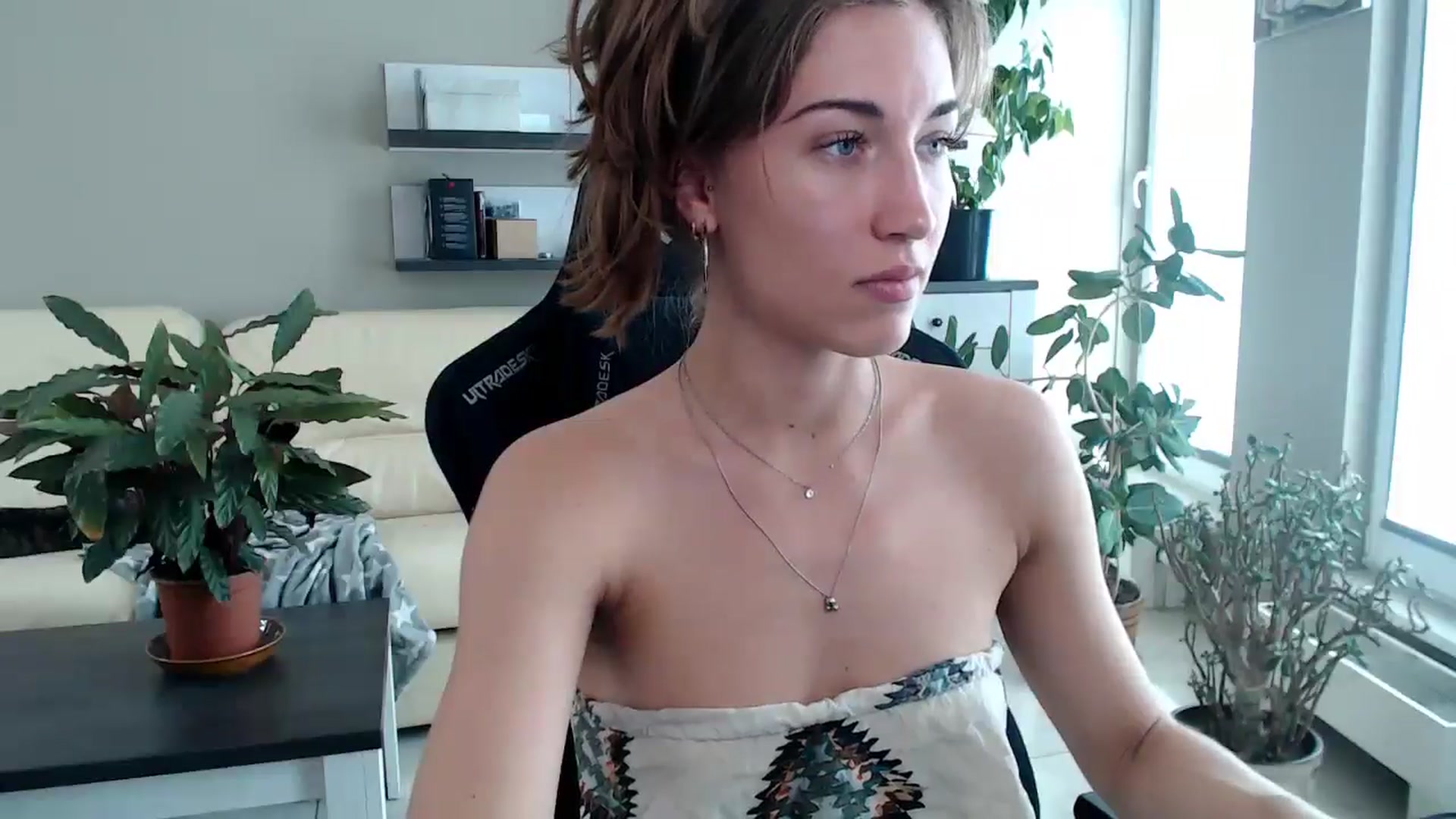 Gallery image thumbnail from GalaxyAnisia's myfreecams stream on, 08/13/2025, 11:05 image 3 of 20