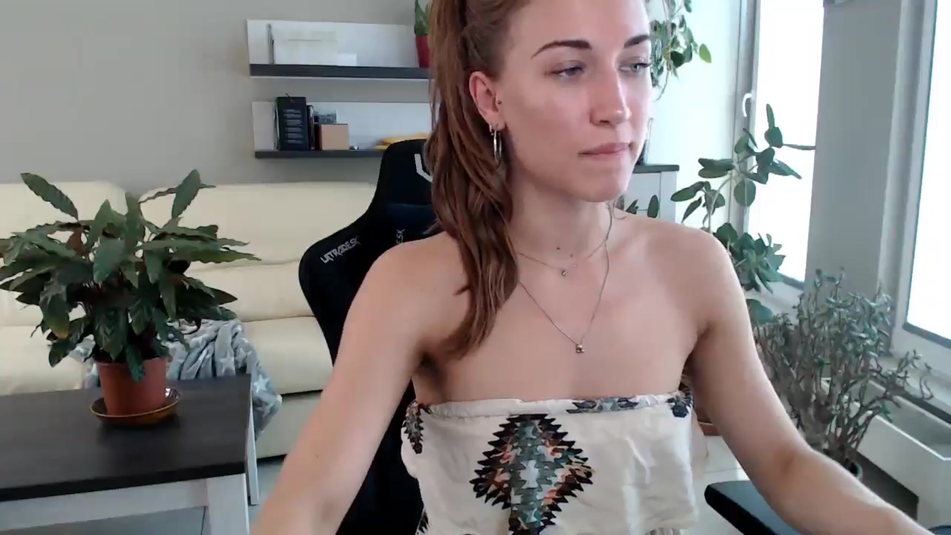 Gallery image thumbnail from GalaxyAnisia's myfreecams stream on, 08/13/2025, 12:59 image 8 of 20