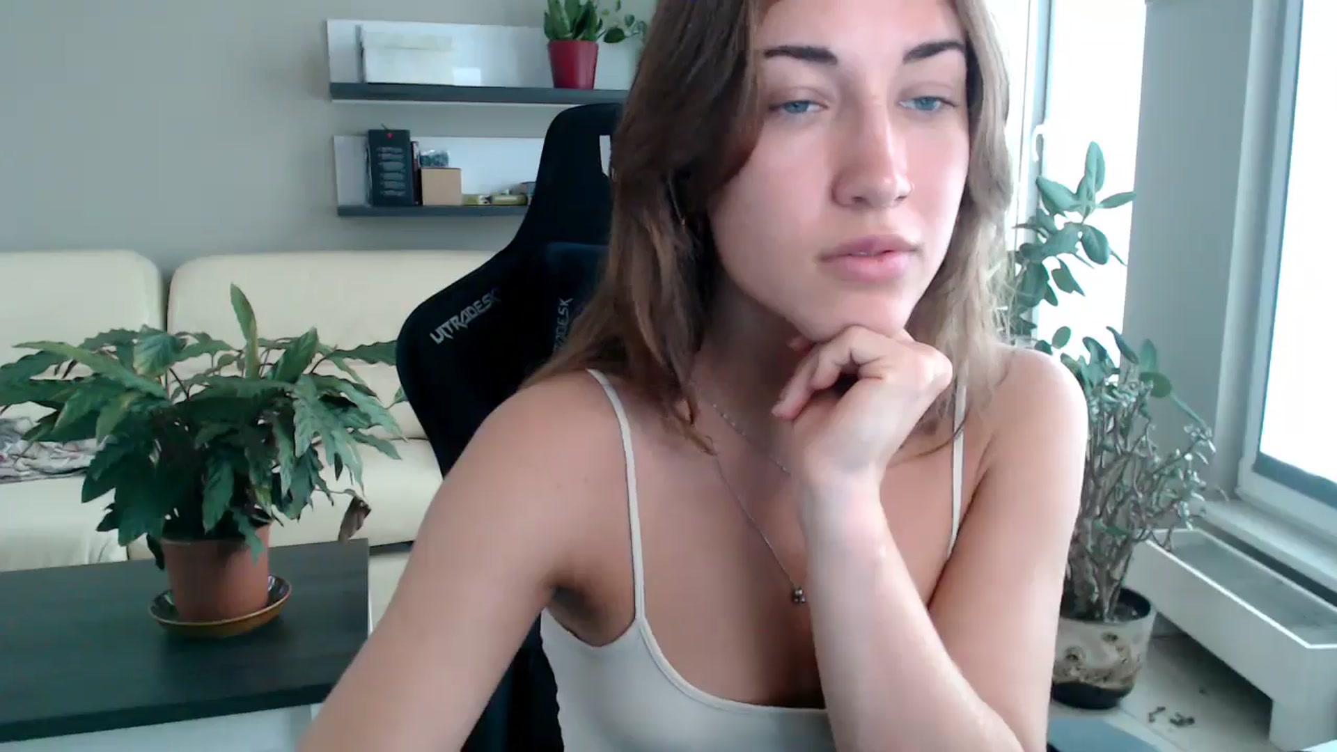 Gallery image thumbnail from GalaxyAnisia's myfreecams stream on, 08/29/2025, 11:07 image 16 of 20