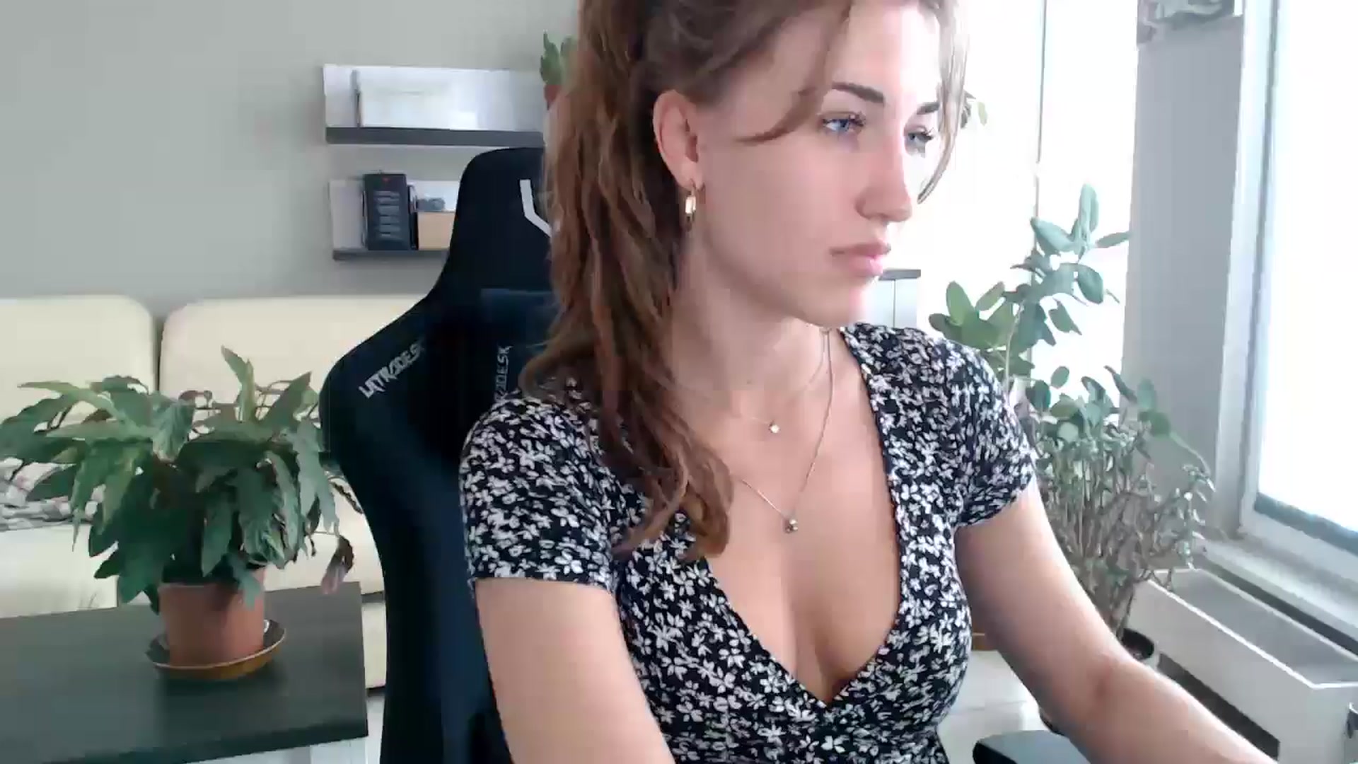 Gallery image thumbnail from GalaxyAnisia's myfreecams stream on, 08/29/2025, 14:19 image 1 of 20