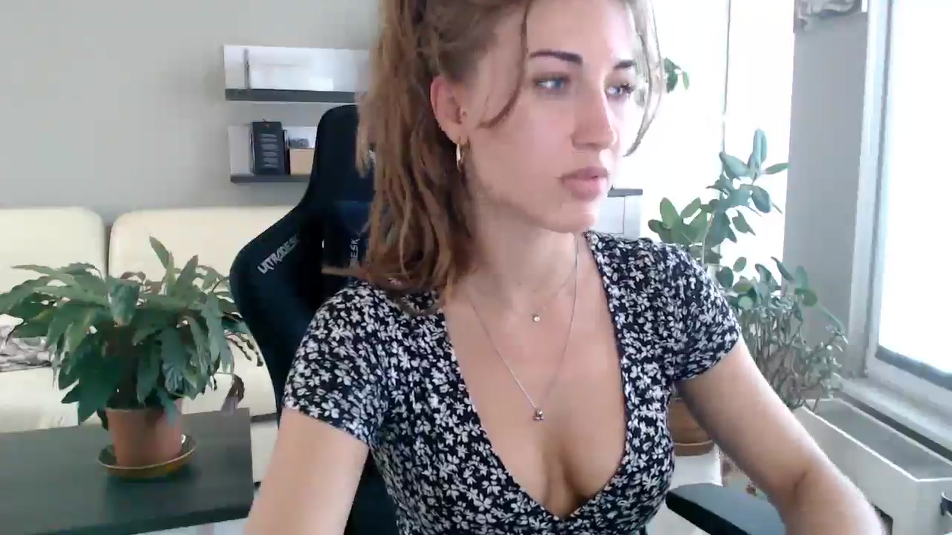 Gallery image thumbnail from GalaxyAnisia's myfreecams stream on, 08/29/2025, 14:19 image 11 of 20