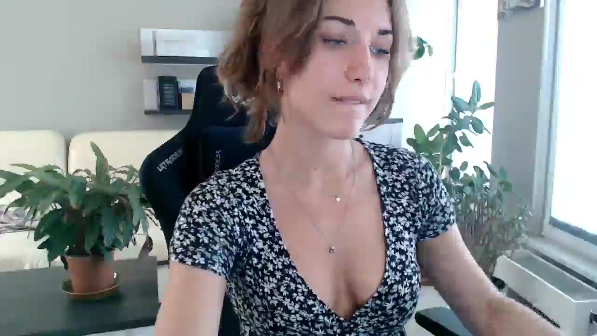 Gallery image thumbnail from GalaxyAnisia's myfreecams stream on, 08/29/2025, 14:19 image 19 of 20