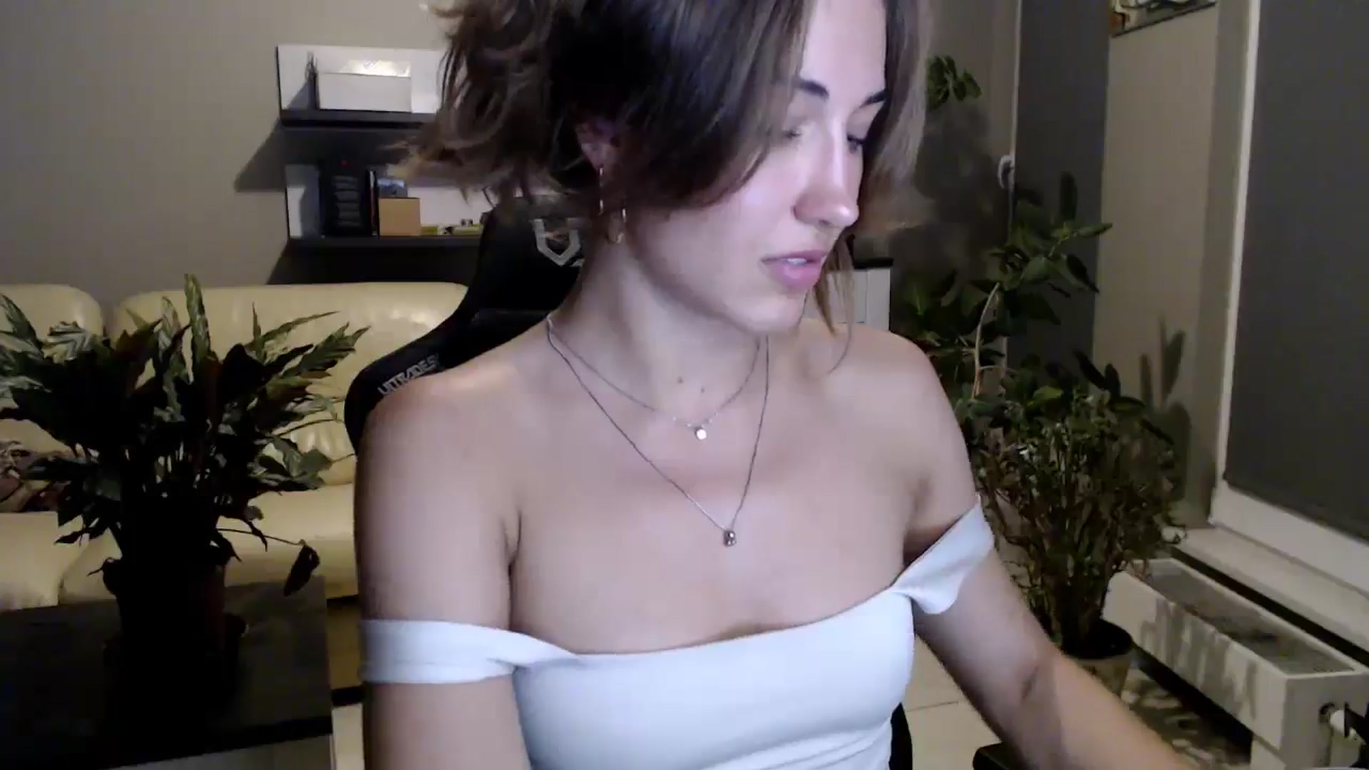 Gallery image thumbnail from GalaxyAnisia's myfreecams stream on, 09/01/2025, 19:02 image 3 of 20