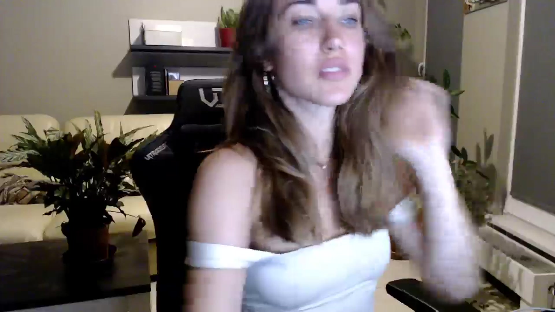 Gallery image thumbnail from GalaxyAnisia's myfreecams stream on, 09/01/2025, 19:02 image 14 of 20