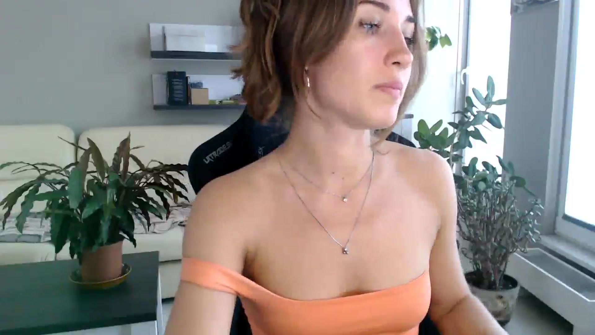 Gallery image thumbnail from GalaxyAnisia's myfreecams stream on, 09/03/2025, 14:35 image 16 of 20