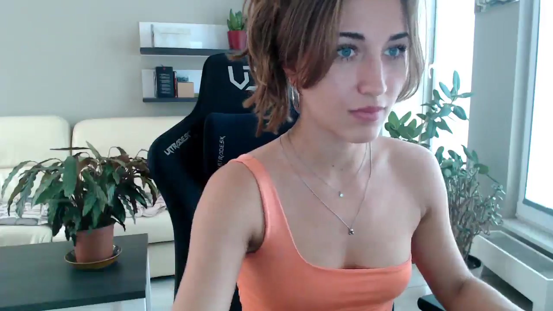 Gallery image thumbnail from GalaxyAnisia's myfreecams stream on, 09/03/2025, 14:35 image 4 of 20