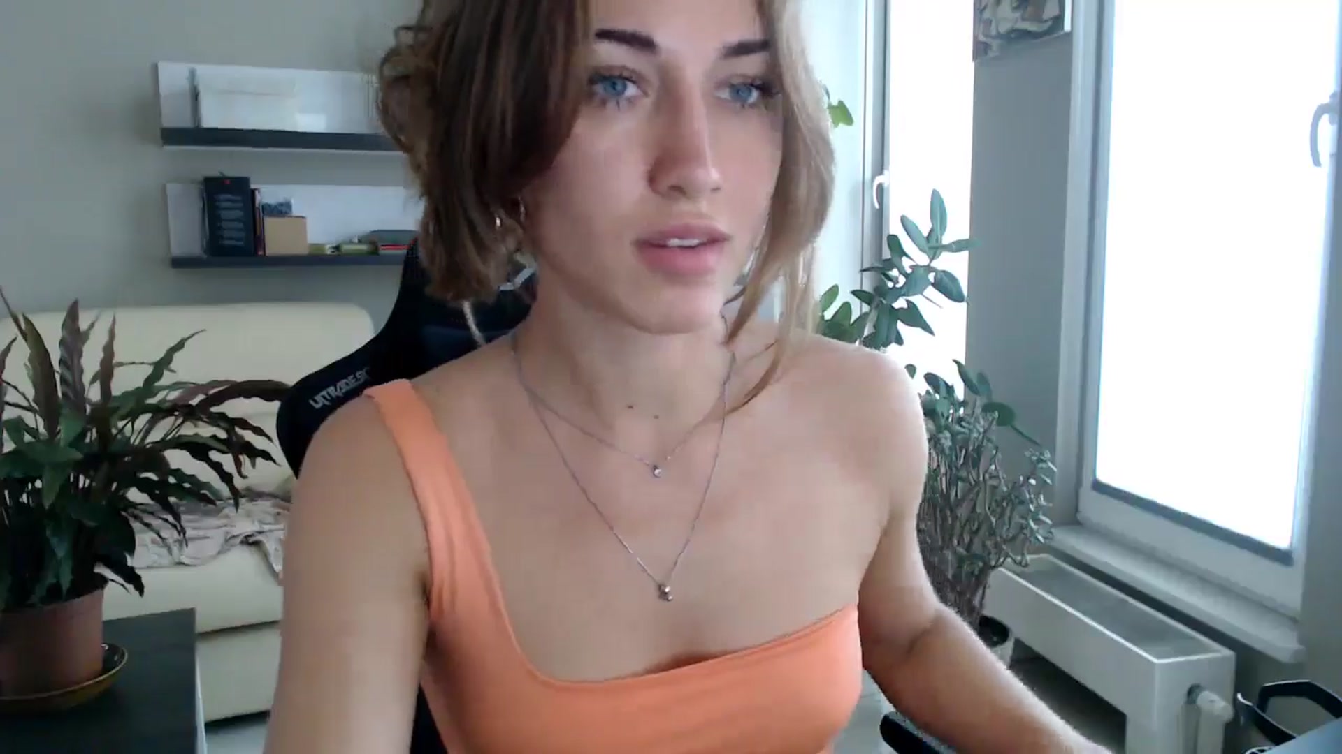 Gallery image thumbnail from GalaxyAnisia's myfreecams stream on, 09/03/2025, 15:14 image 16 of 20