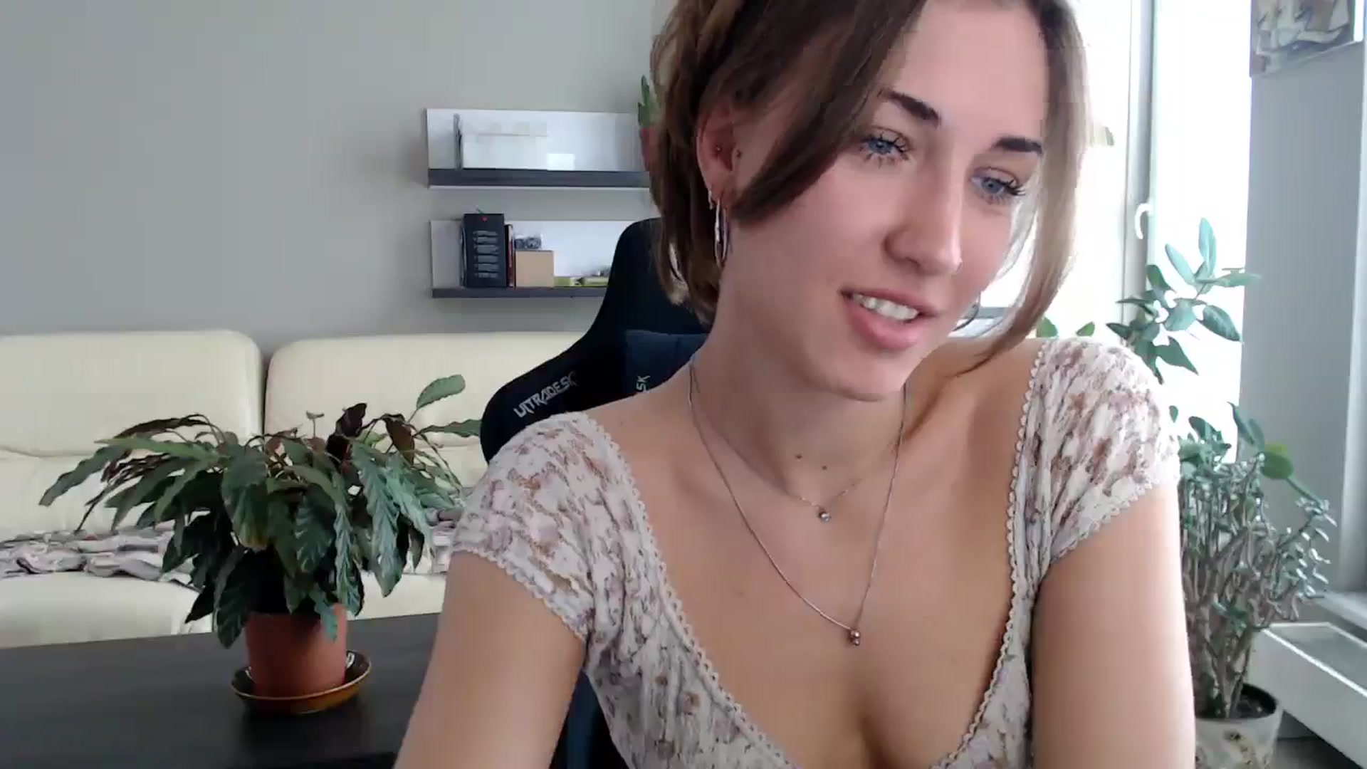 Gallery image thumbnail from GalaxyAnisia's myfreecams stream on, 09/09/2025, 11:37 image 13 of 20