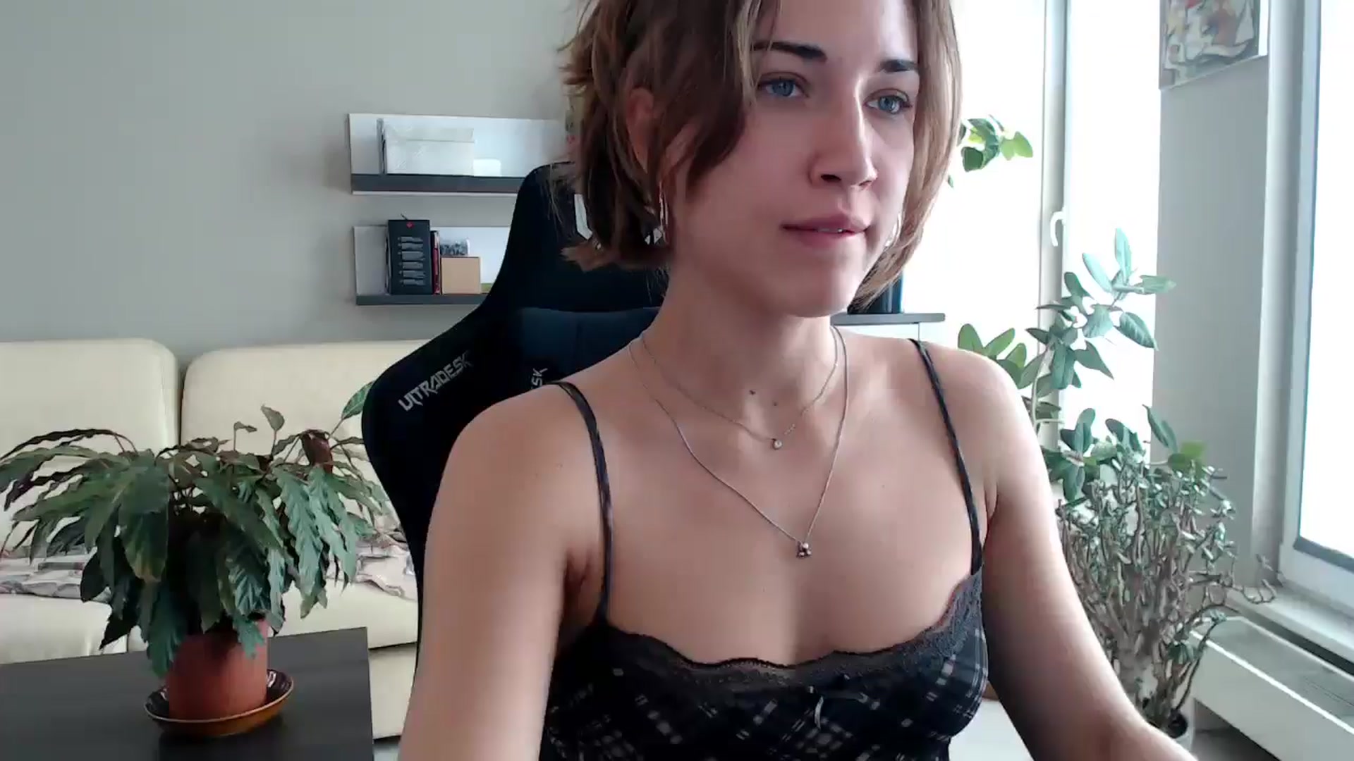 Gallery image thumbnail from GalaxyAnisia's myfreecams stream on, 09/10/2025, 11:11 image 1 of 20