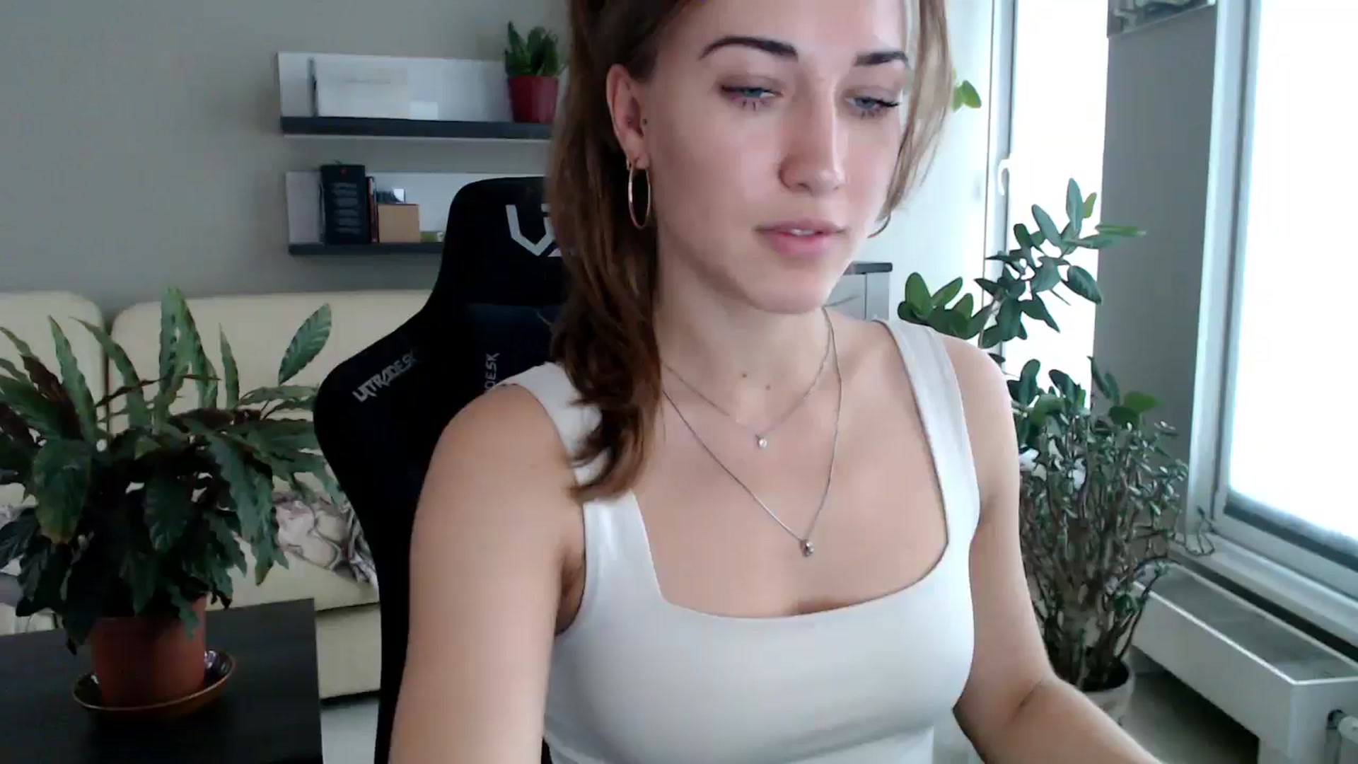 Gallery image thumbnail from GalaxyAnisia's myfreecams stream on, 09/13/2025, 15:12 image 7 of 20