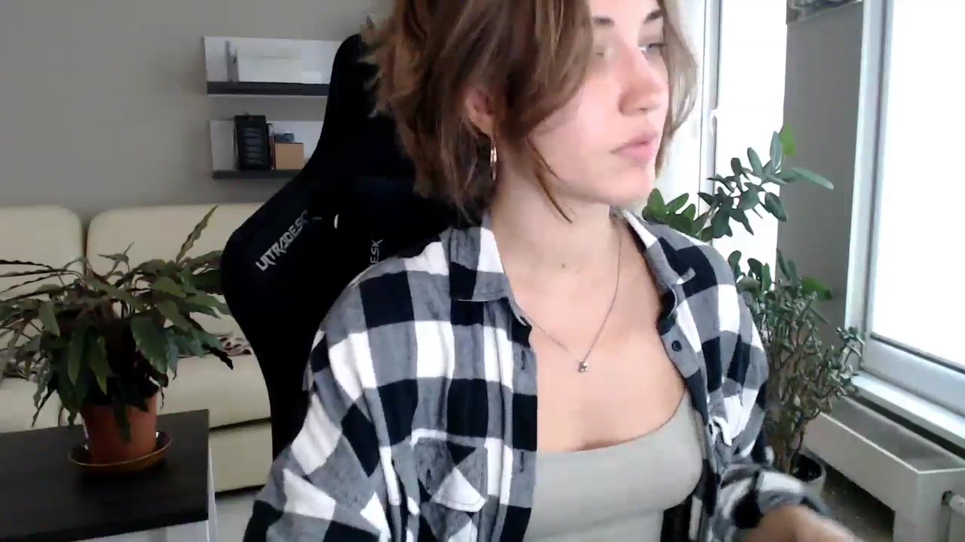 Gallery image thumbnail from GalaxyAnisia's myfreecams stream on, 09/22/2025, 13:27 image 17 of 20
