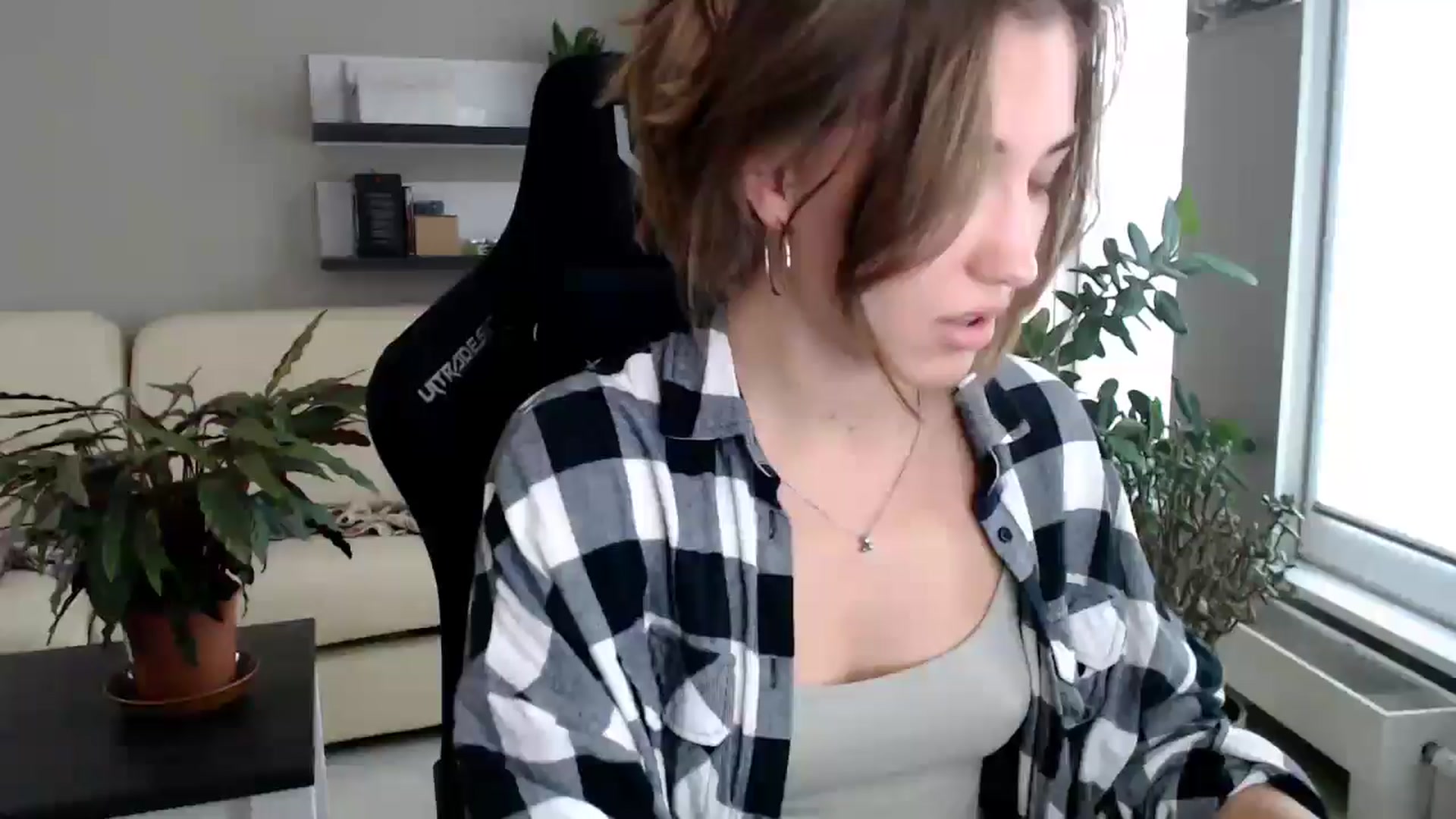 Gallery image thumbnail from GalaxyAnisia's myfreecams stream on, 09/22/2025, 13:27 image 15 of 20