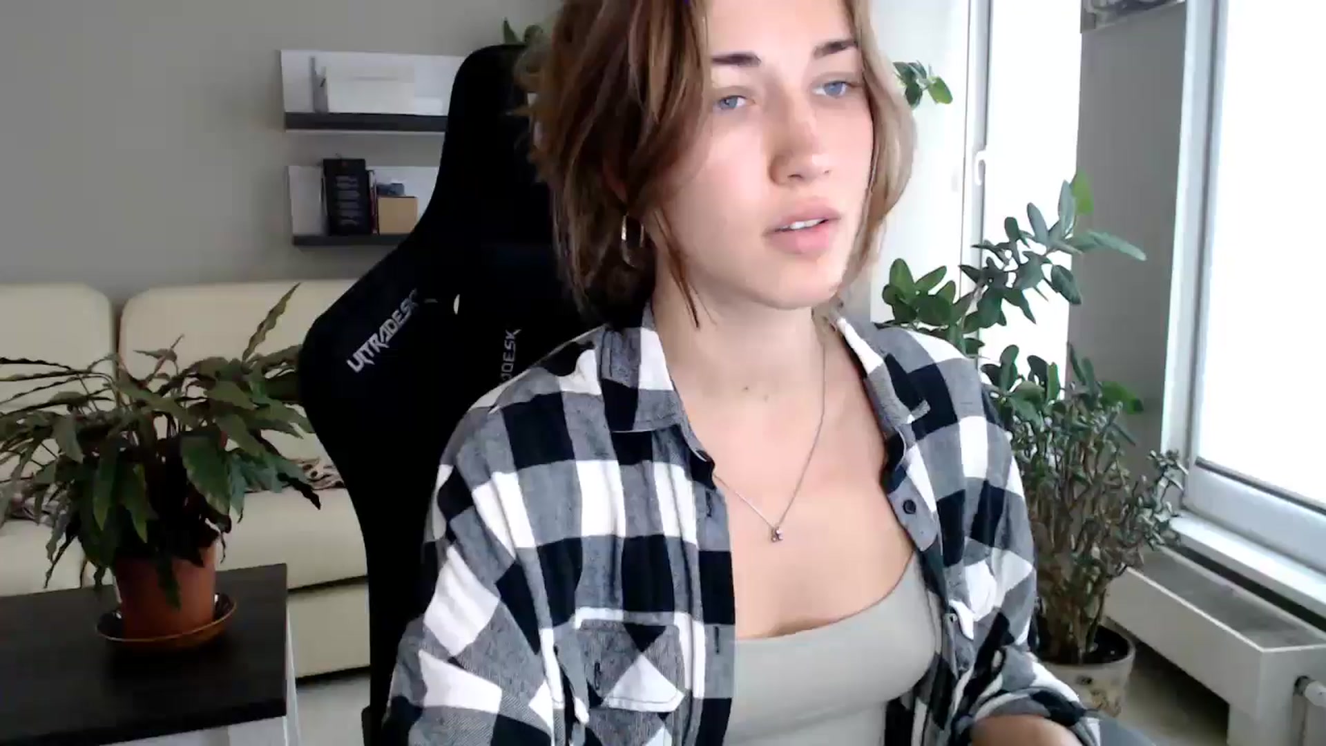 Gallery image thumbnail from GalaxyAnisia's myfreecams stream on, 09/22/2025, 13:27 image 18 of 20
