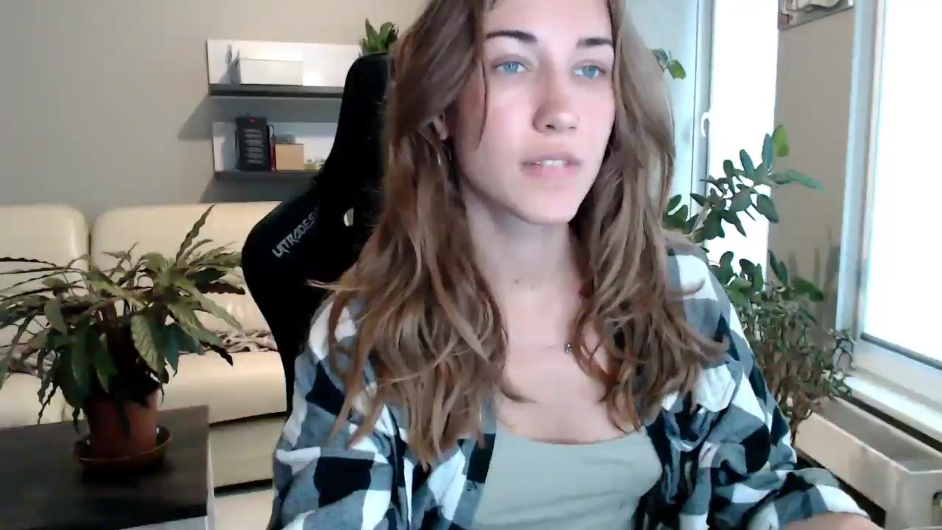 Gallery image thumbnail from GalaxyAnisia's myfreecams stream on, 09/22/2025, 14:35 image 8 of 20