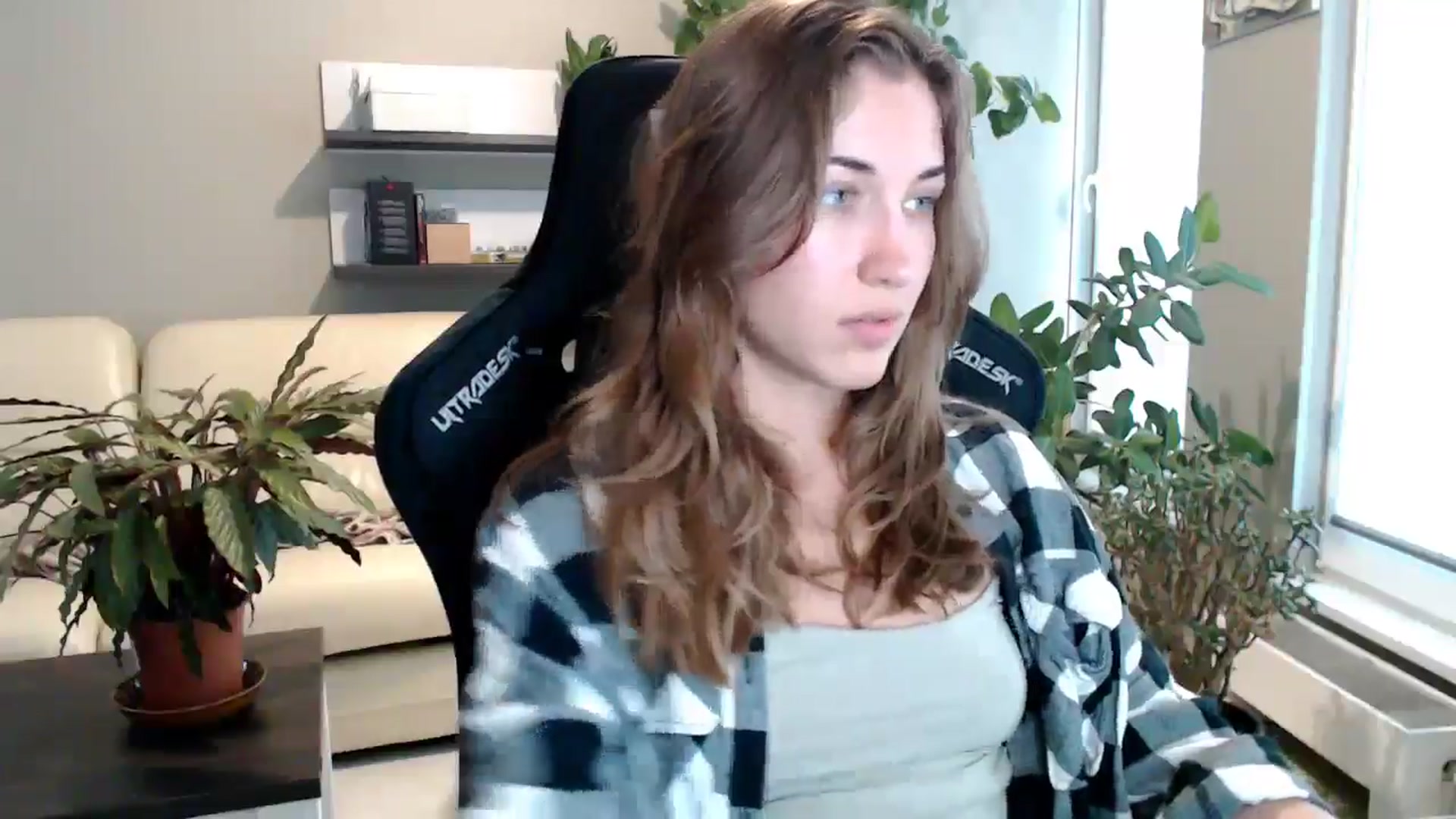 Gallery image thumbnail from GalaxyAnisia's myfreecams stream on, 09/22/2025, 14:35 image 19 of 20