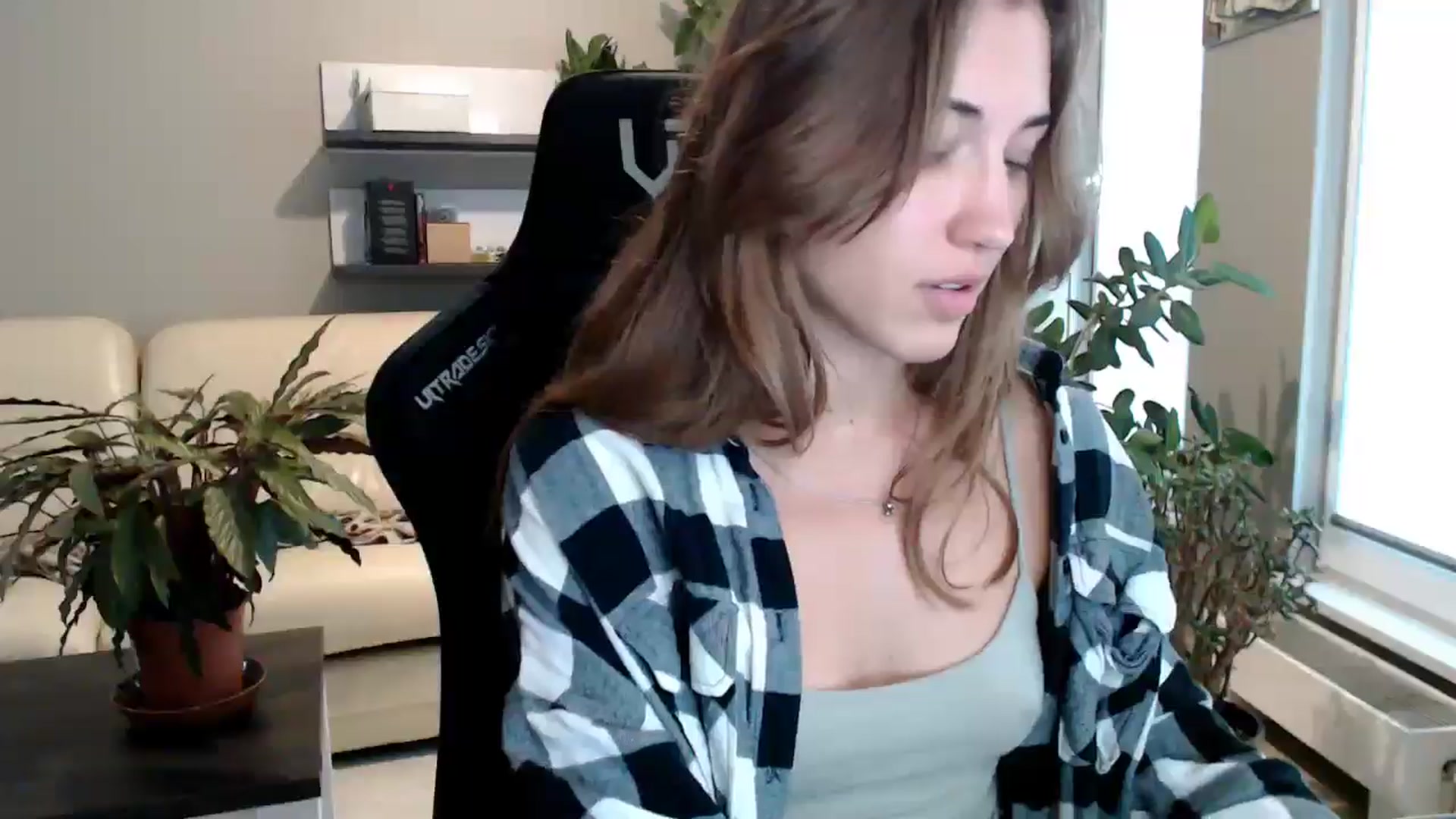 Gallery image thumbnail from GalaxyAnisia's myfreecams stream on, 09/22/2025, 14:35 image 5 of 20