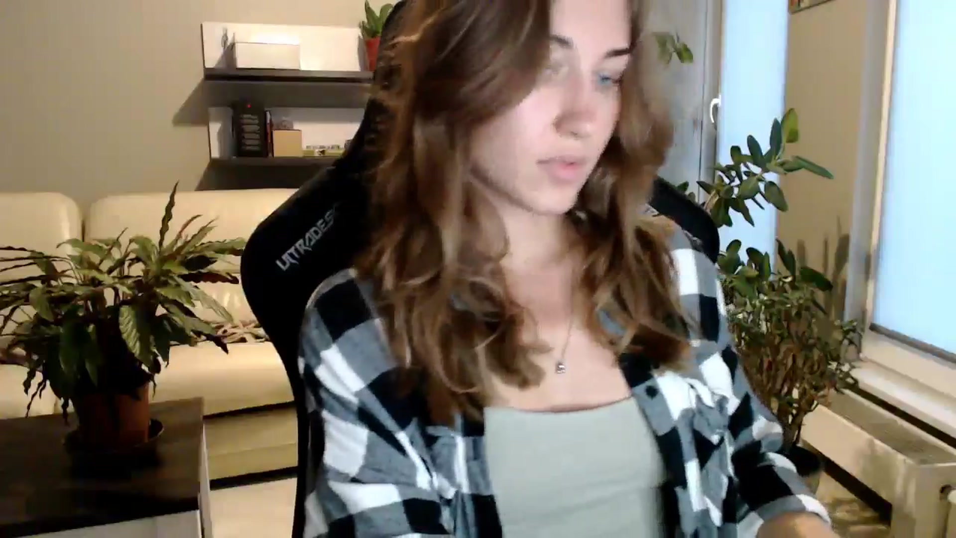 Gallery image thumbnail from GalaxyAnisia's myfreecams stream on, 09/22/2025, 15:23 image 15 of 20