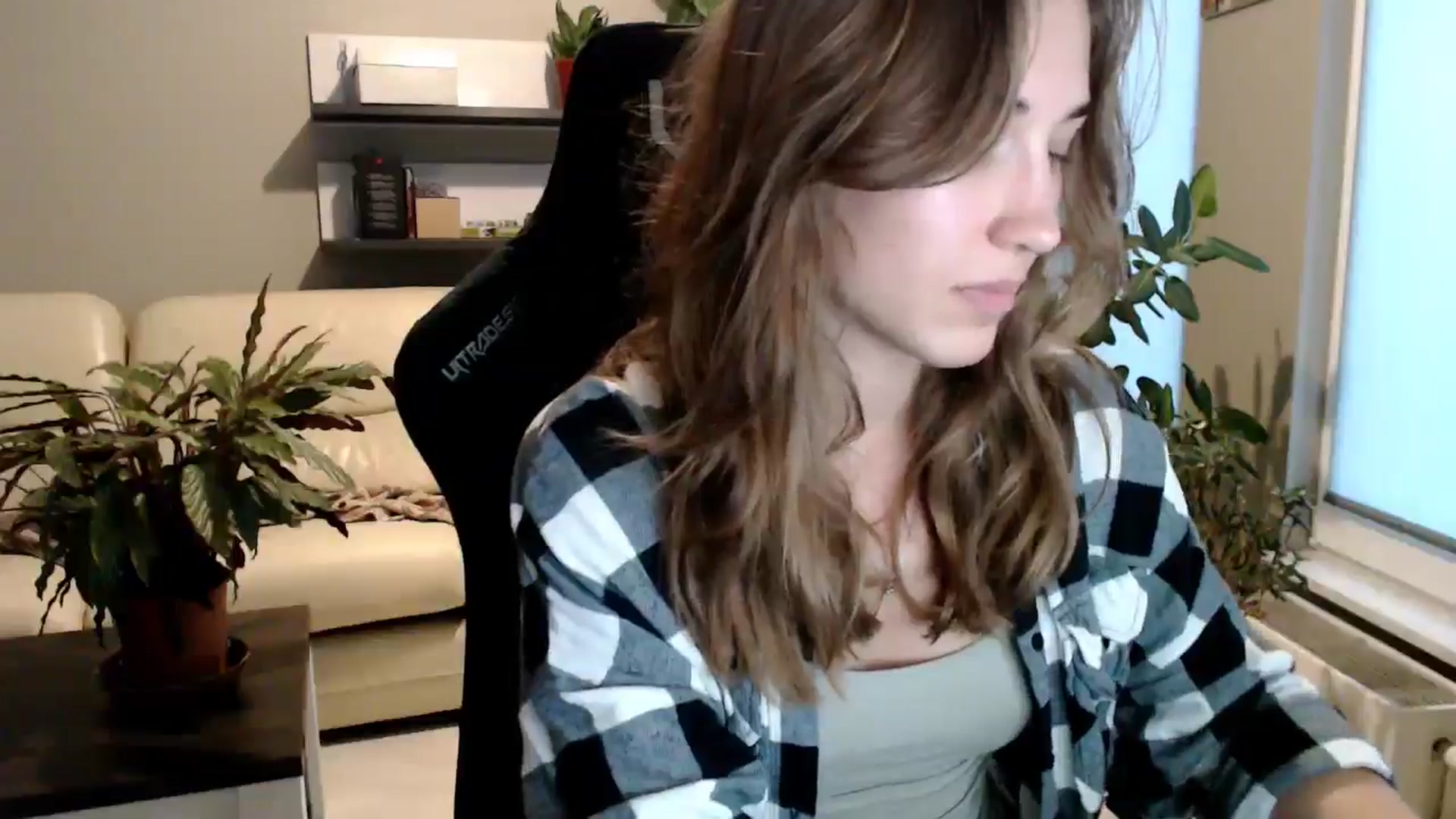 Gallery image thumbnail from GalaxyAnisia's myfreecams stream on, 09/22/2025, 15:23 image 18 of 20
