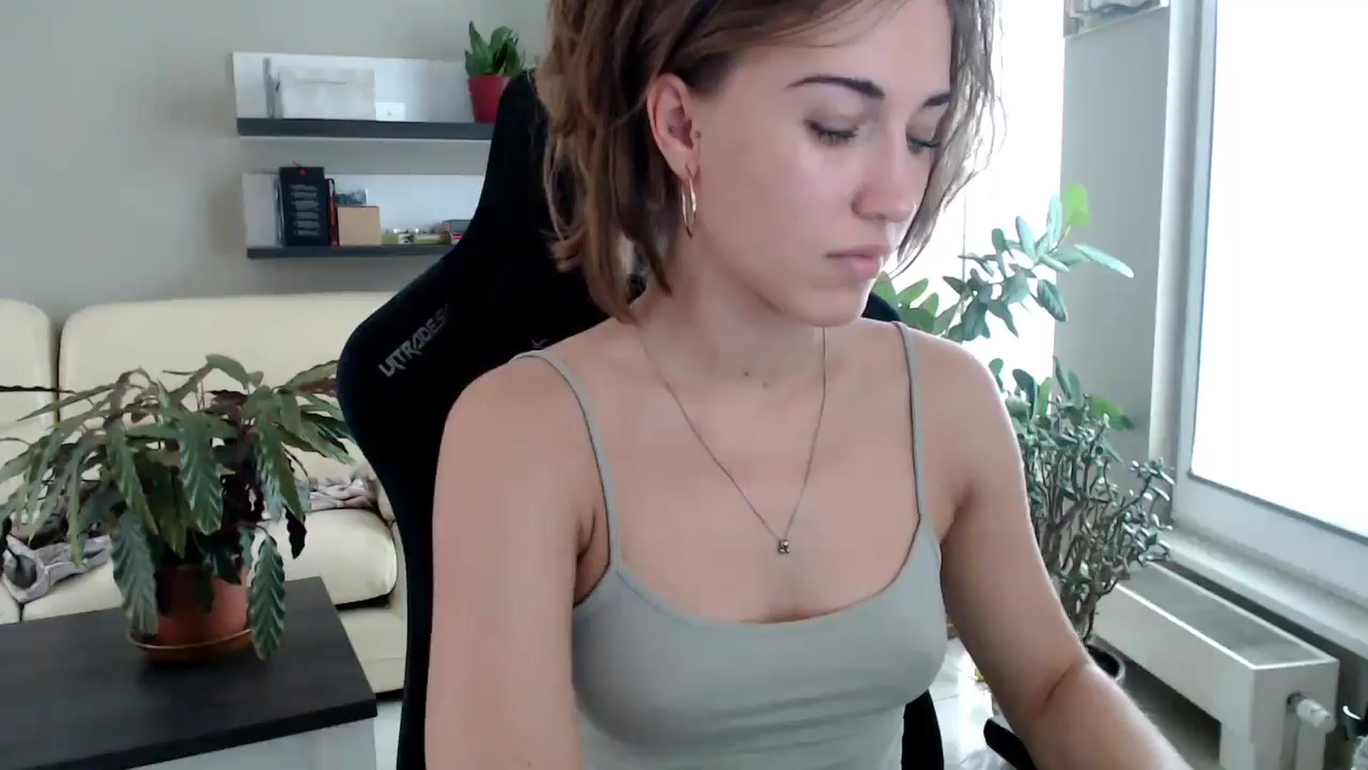 Gallery image thumbnail from GalaxyAnisia's myfreecams stream on, 09/24/2025, 12:37 image 9 of 20