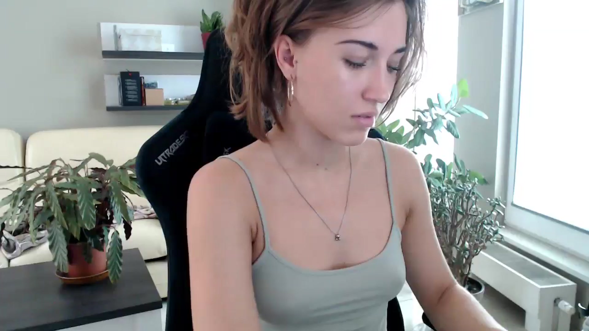 Gallery image thumbnail from GalaxyAnisia's myfreecams stream on, 09/24/2025, 12:37 image 13 of 20