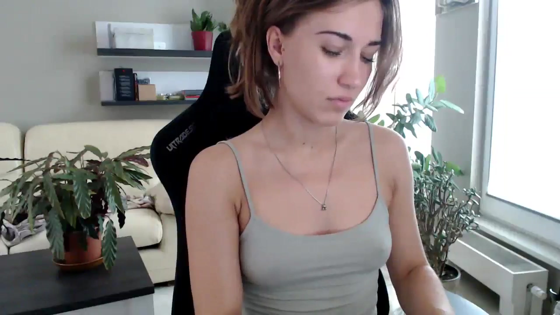 Gallery image thumbnail from GalaxyAnisia's myfreecams stream on, 09/24/2025, 12:37 image 6 of 20