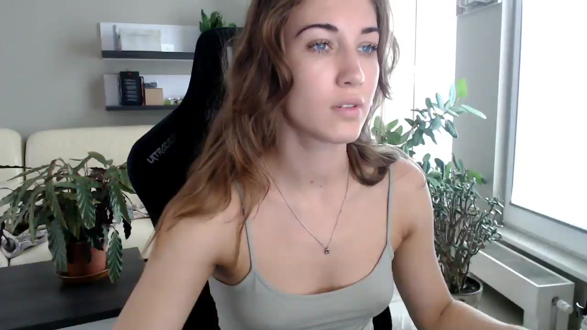 Gallery image thumbnail from GalaxyAnisia's myfreecams stream on, 09/24/2025, 12:37 image 2 of 20
