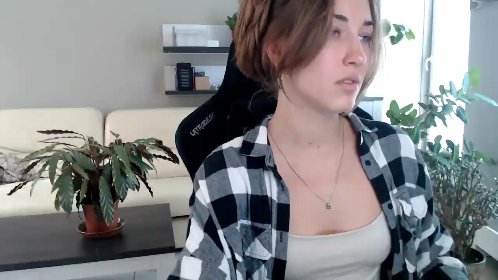 Gallery image thumbnail from GalaxyAnisia's myfreecams stream on, 09/28/2025, 12:40 image 20 of 20