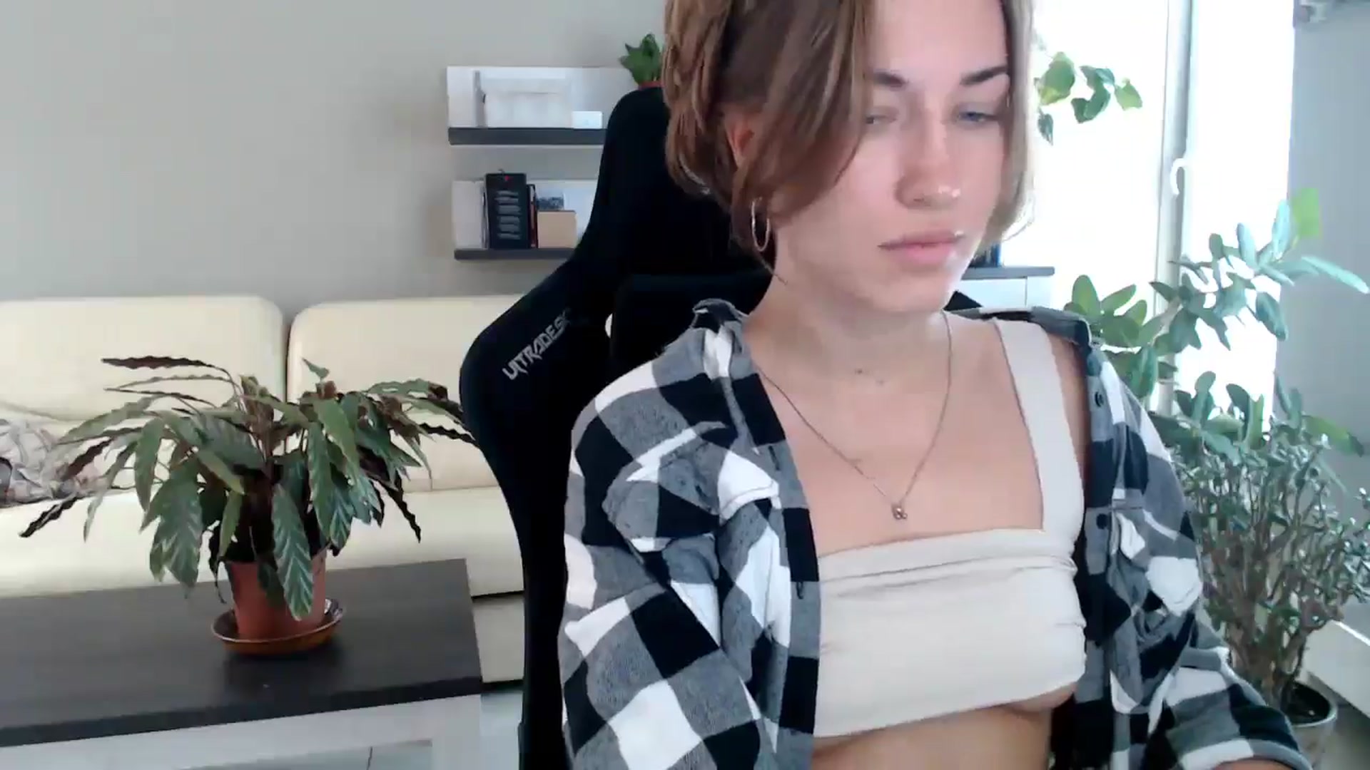 Gallery image thumbnail from GalaxyAnisia's myfreecams stream on, 09/28/2025, 12:40 image 17 of 20