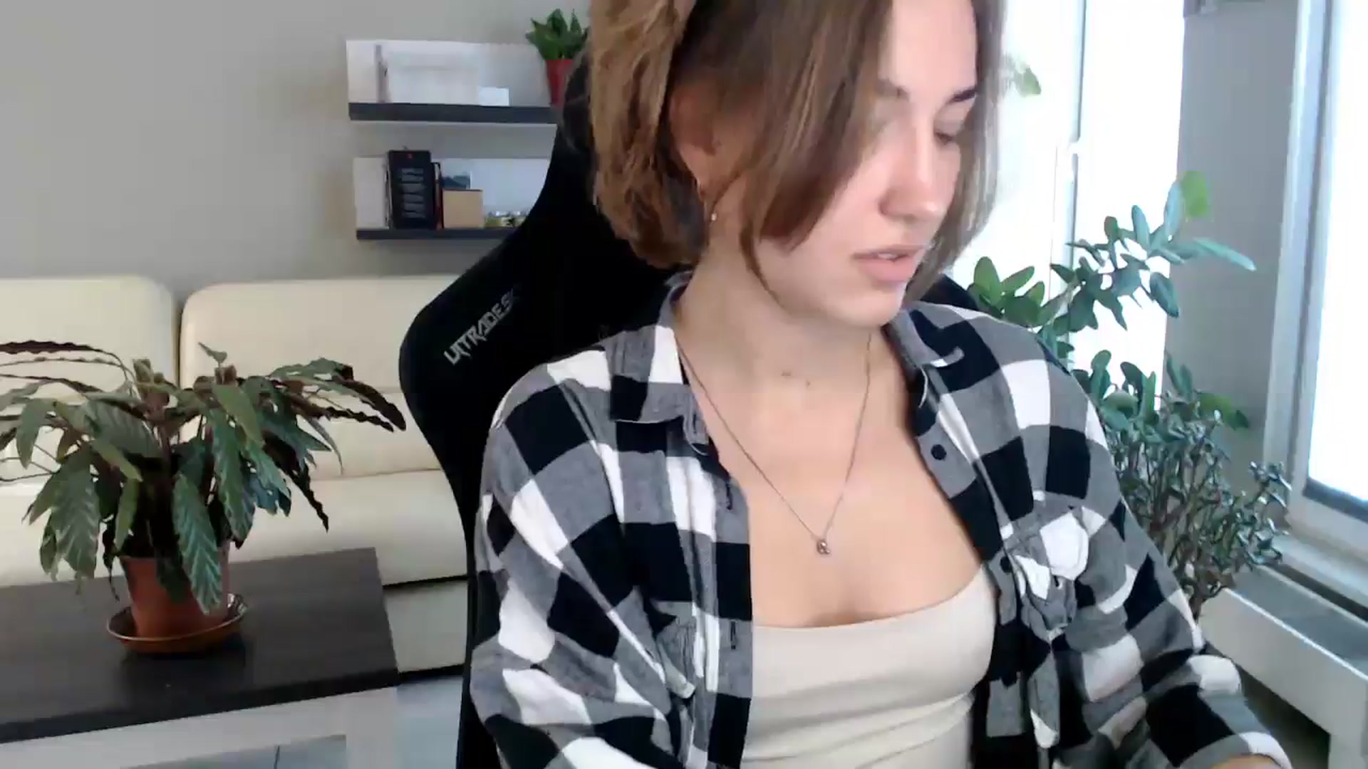 Gallery image thumbnail from GalaxyAnisia's myfreecams stream on, 09/28/2025, 13:51 image 14 of 20