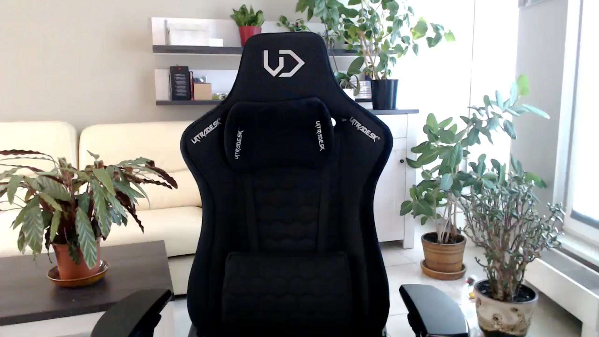 Gallery image thumbnail from GalaxyAnisia's myfreecams stream on, 09/28/2025, 13:51 image 15 of 20