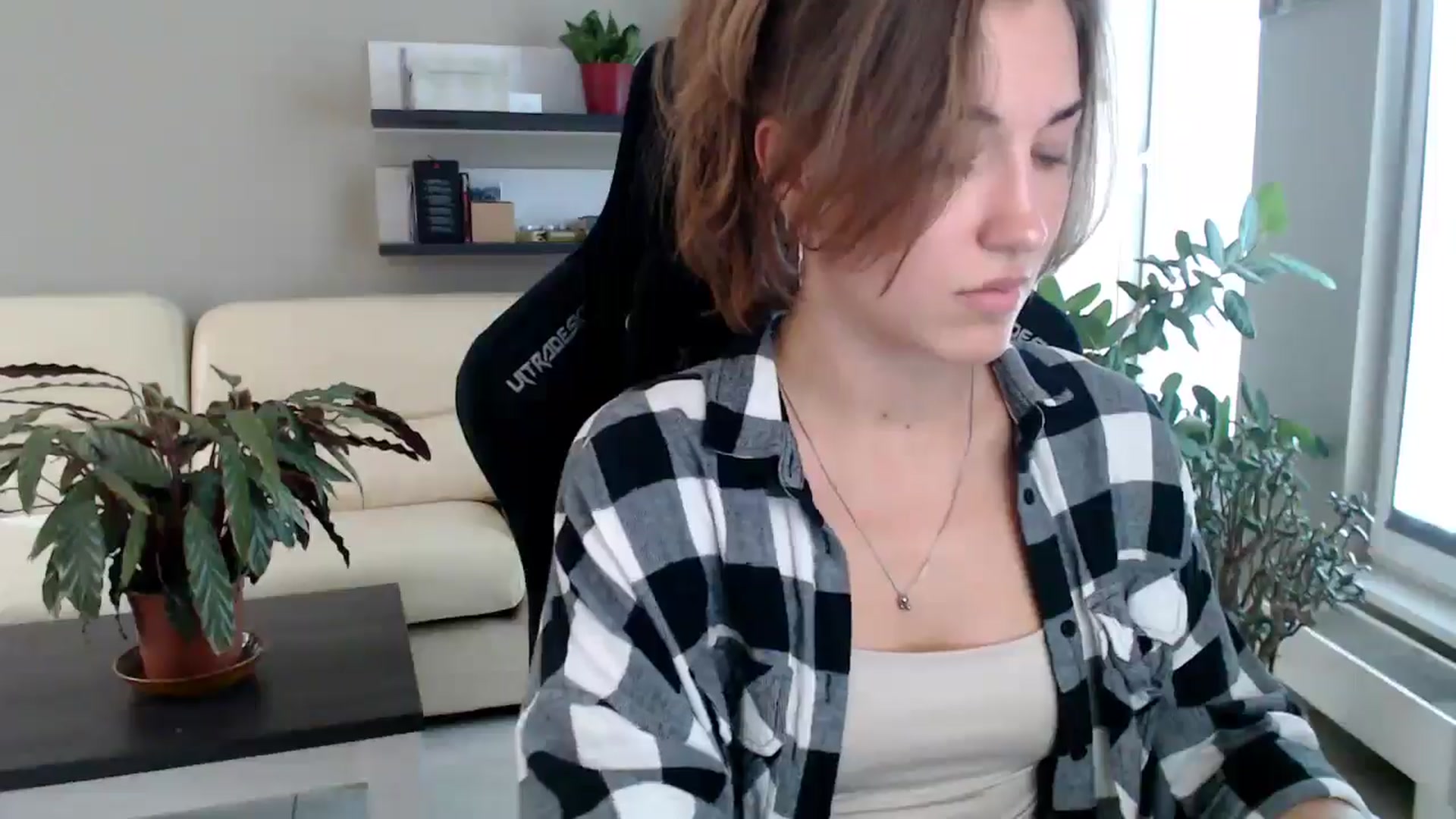 Gallery image thumbnail from GalaxyAnisia's myfreecams stream on, 09/28/2025, 13:51 image 3 of 20