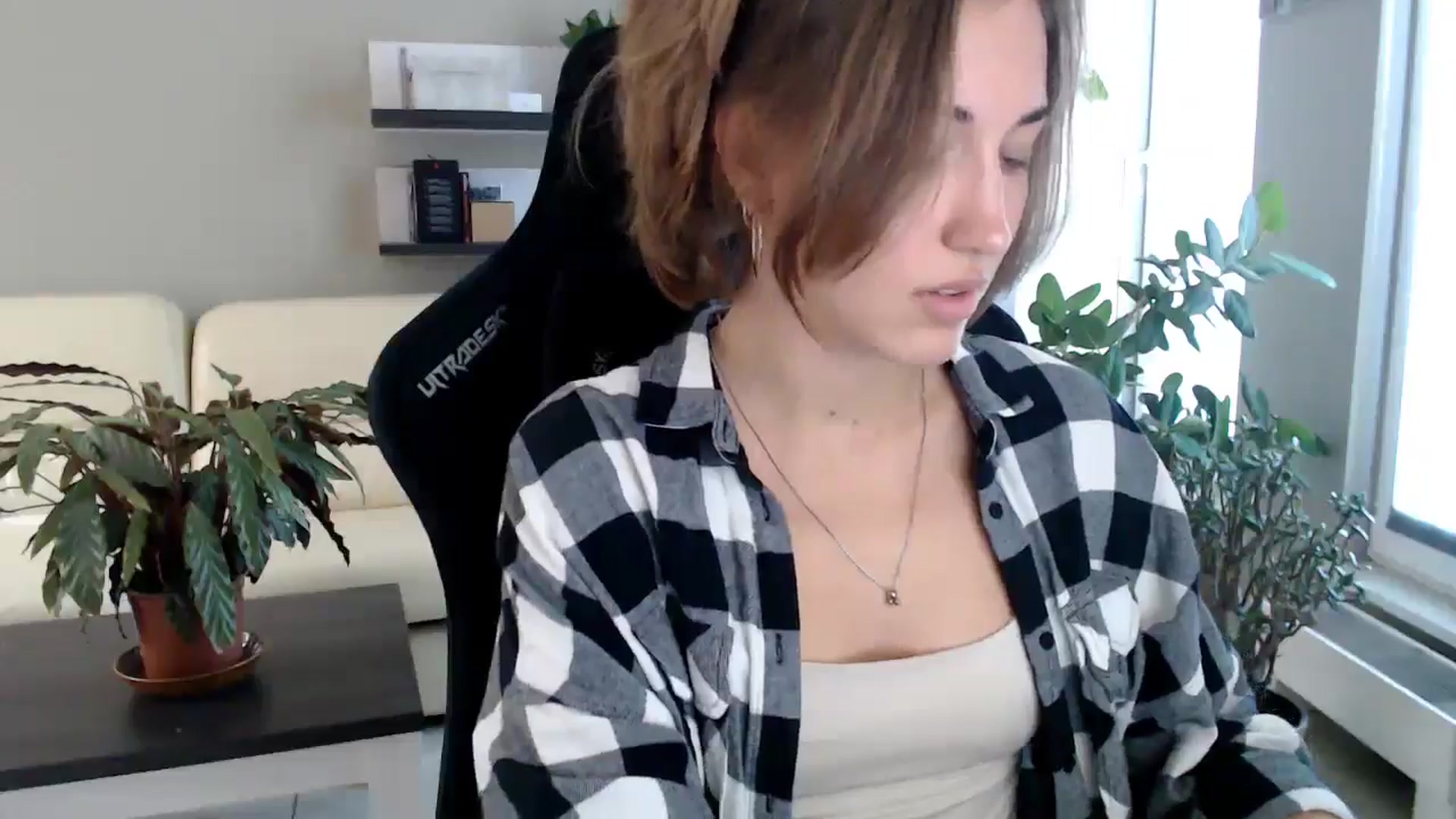 Gallery image thumbnail from GalaxyAnisia's myfreecams stream on, 09/28/2025, 13:51 image 16 of 20